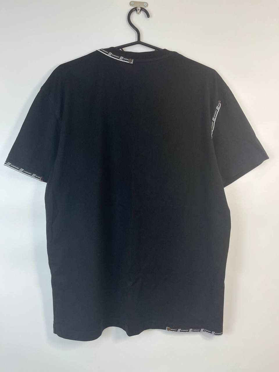 Givenchy Givenchy Paris Black Logo Tape T-Shirt Luxury Size L Size US L / EU 52-54 / 3 - 6 Thumbnail