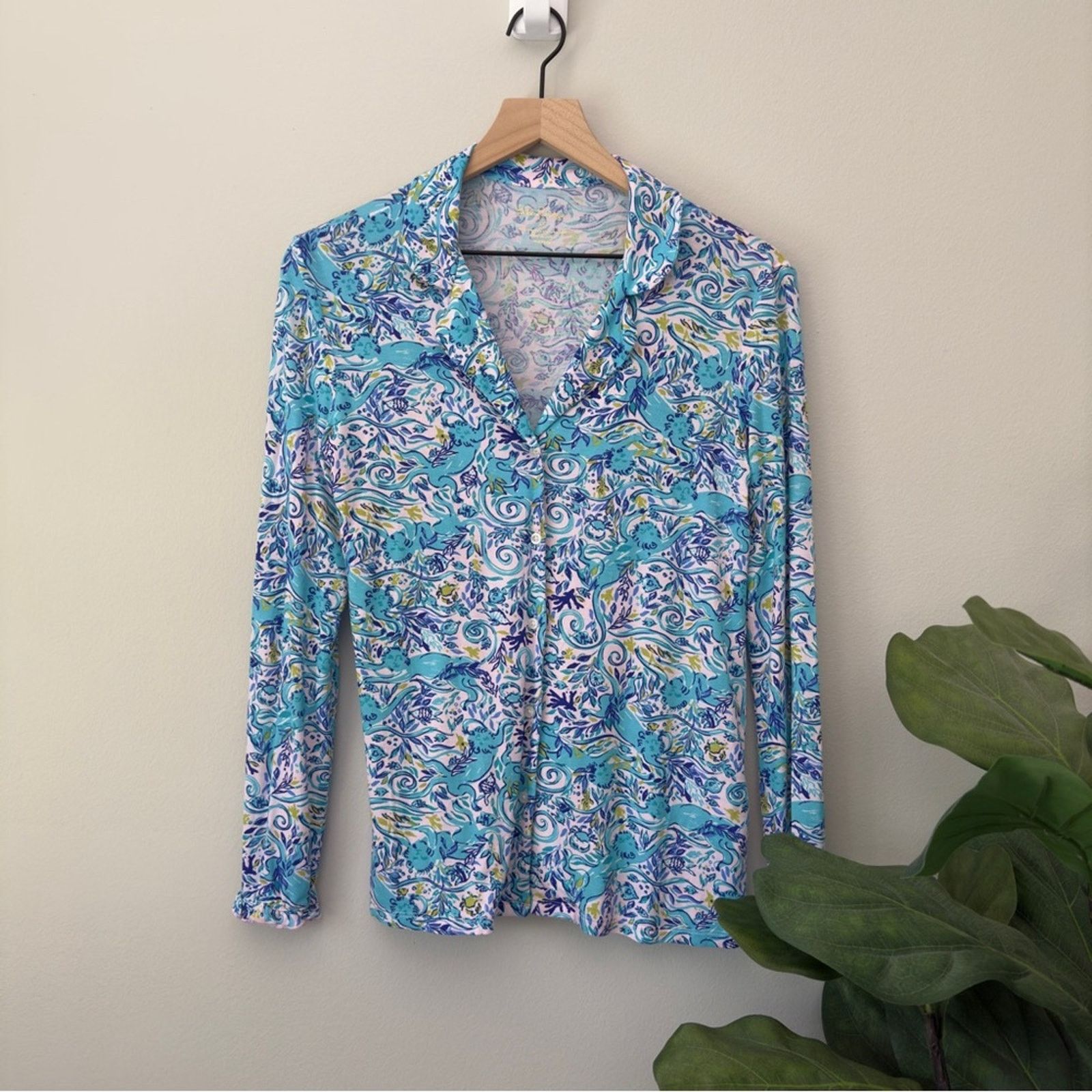Lilly Pulitzer Lilly Pulitzer Button Down Pajama Top Collared Monkey Preppy Size XS / US 0-2 / IT 36-38 - 1 Thumbnail