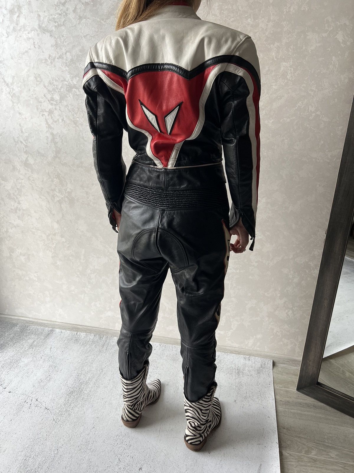 Dainese × Honda × Marlboro Dainese Vintage First Class Leather Motor Suit Jacket, Pants Size S / US 4 / IT 40 - 7 Thumbnail
