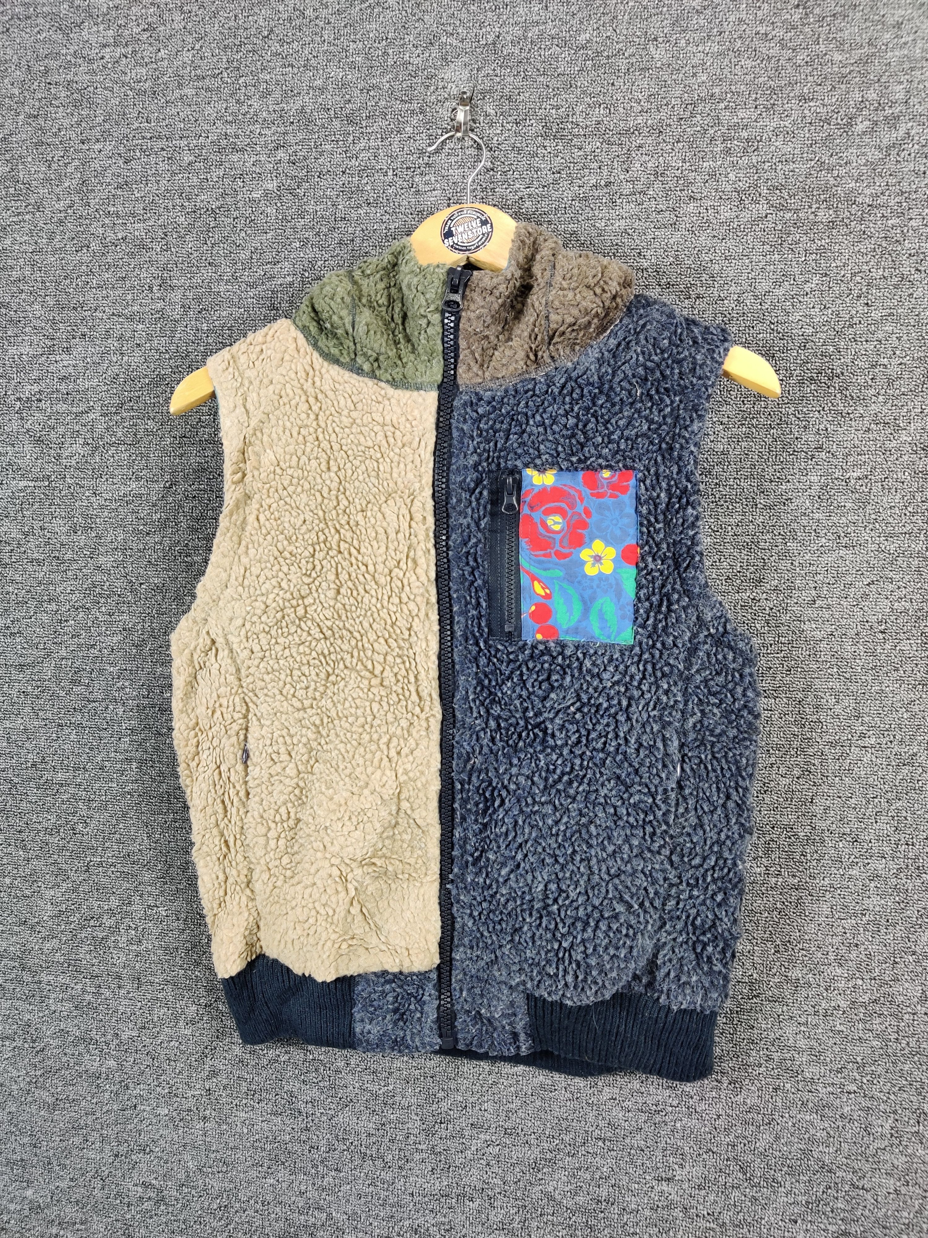 Japanese Brand Vintage Titicaca Sherpa Deep Pile Vest Size US M / EU 48-50 / 2 - 2 Thumbnail