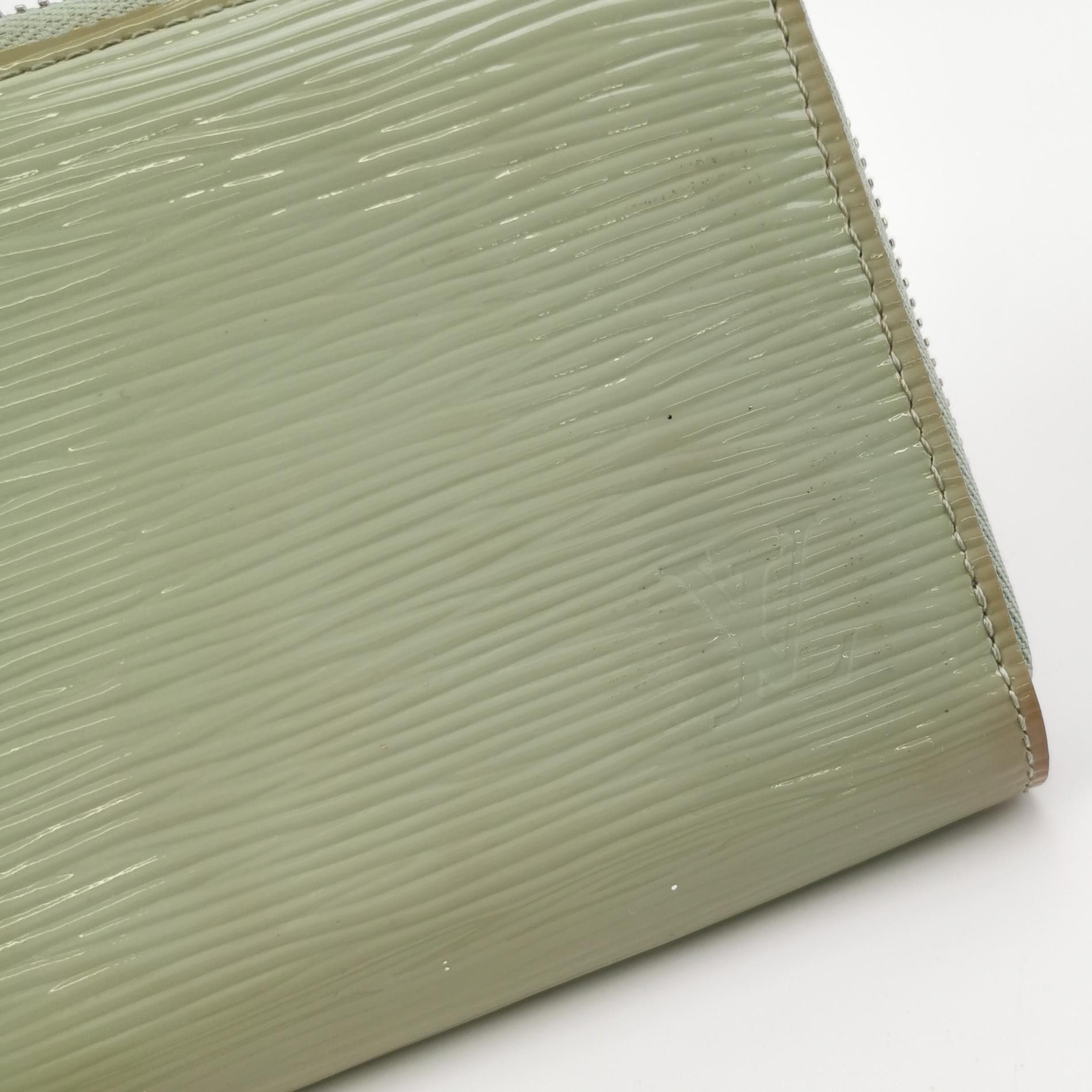 Louis Vuitton Louis Vuitton (LV) Zippy patent leather ripple zip around w Size ONE SIZE - 3 Thumbnail
