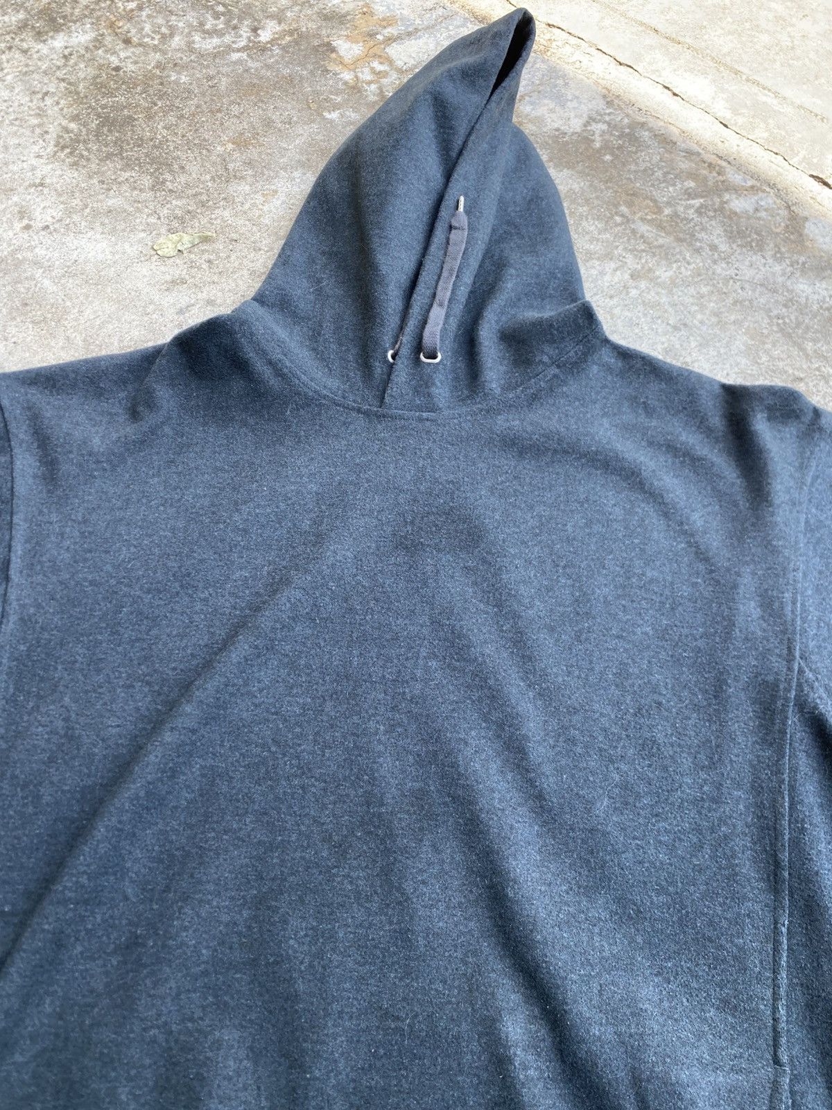 Lemaire × Uniqlo Uniqlo x Lemaire Hoodie - oversizes 27.3” x 29.5” Size US XXL / EU 58 / 5 - 11 Thumbnail