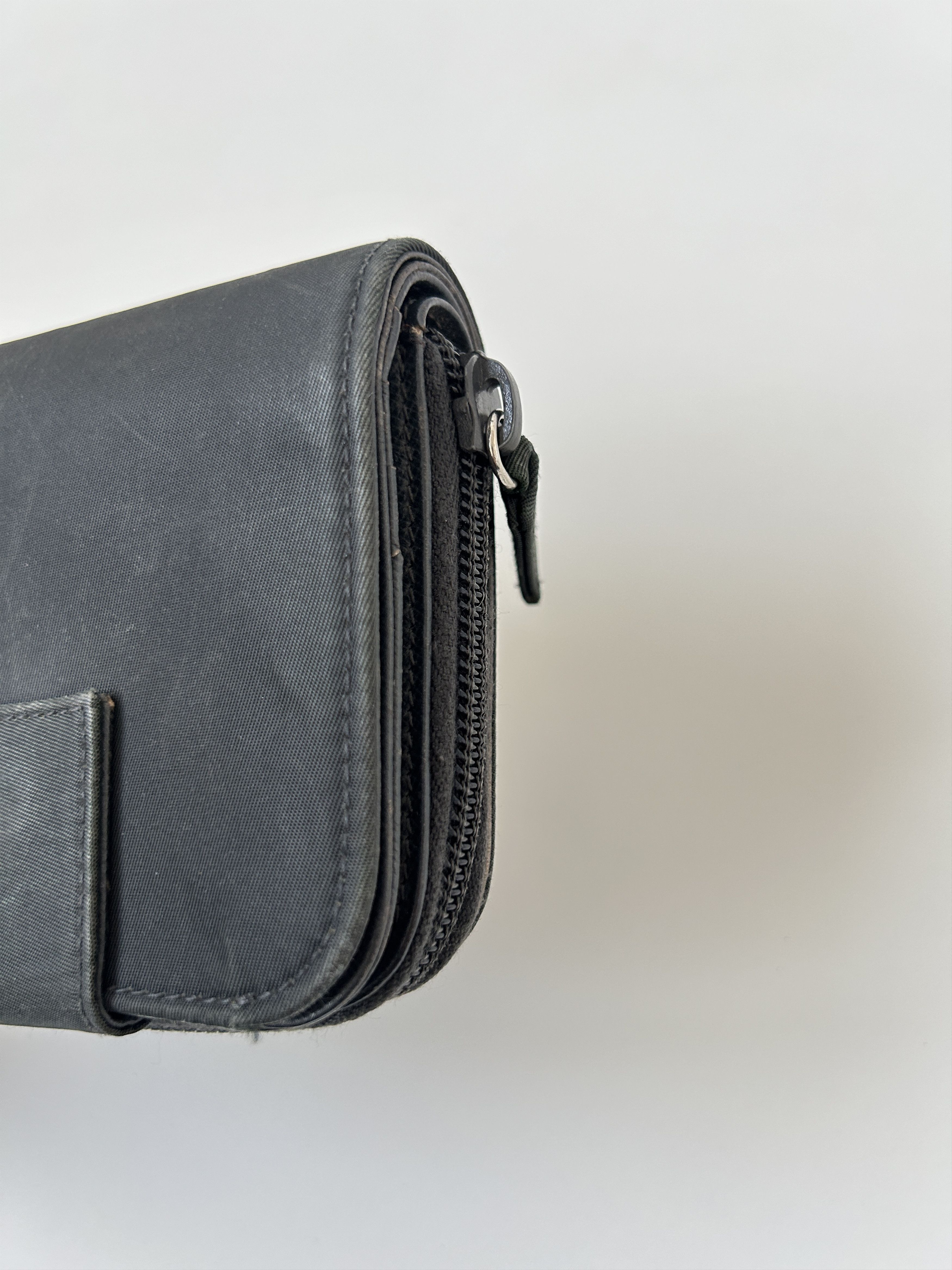 Prada Prada nylon saffiano leather triangle logo zip wallet Size ONE SIZE - 4 Thumbnail