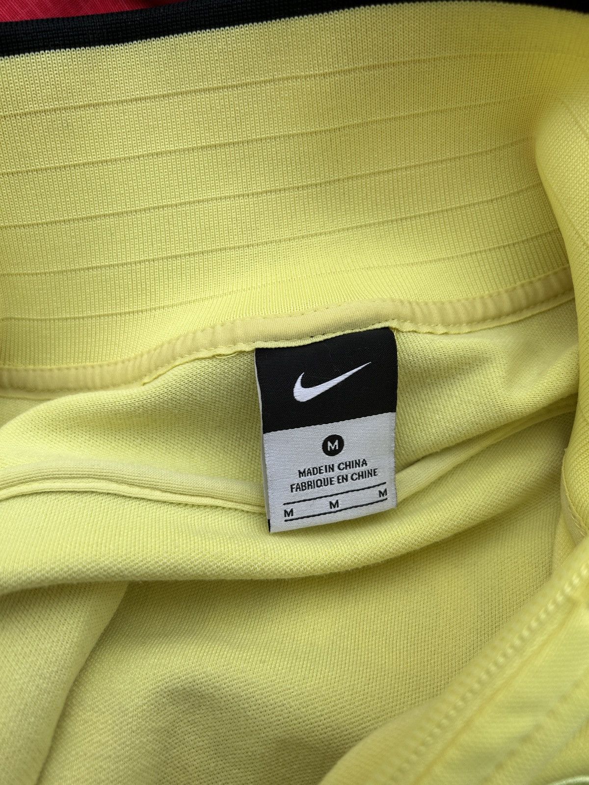 Nike Vintage Nike Manchester United 2011/12 Tracksuit Jacket Size US M / EU 48-50 / 2 - 8 Thumbnail