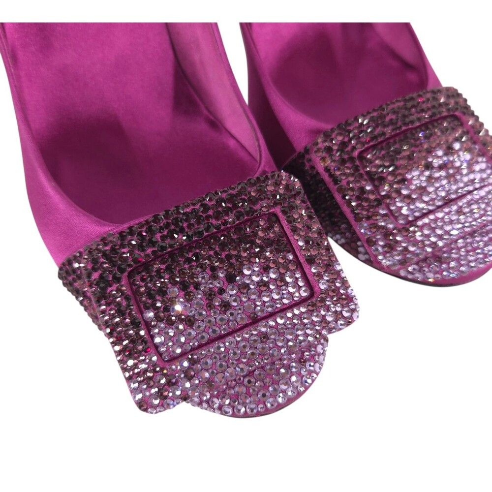 Roger Vivier Roger Vivier Flower Strass Satin Pumps US 5.5 EU 35.5 Women Size US 5.5 / IT 35.5 - 3 Thumbnail