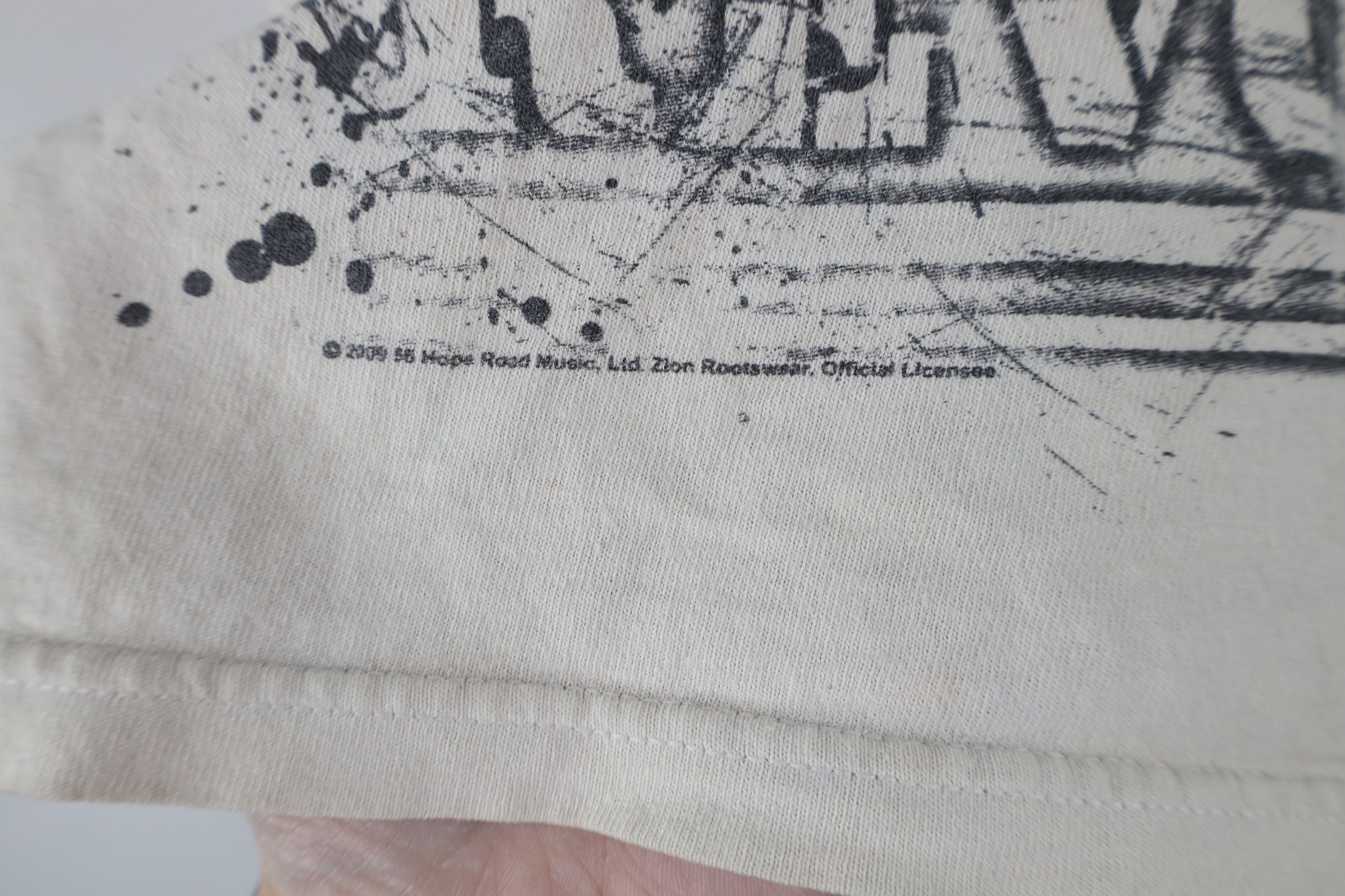 Vintage Vintage Y2K All Over Print Bob Marley Revolution T-Shirt Size US S / EU 44-46 / 1 - 8 Thumbnail