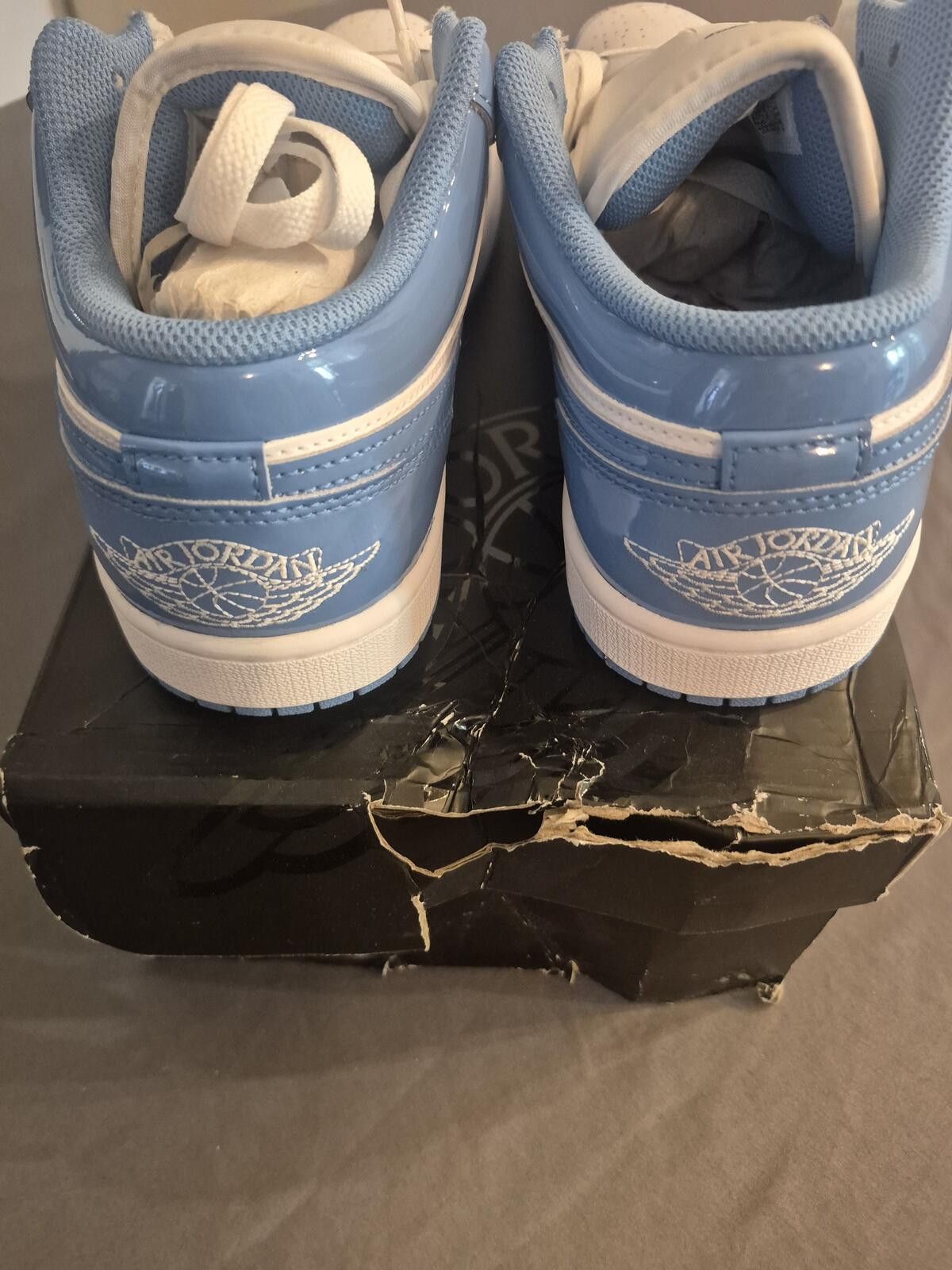 Jordan Brand Air Jordan 1 low unc blue Size 8.5 M Brand New Size US 8.5 / EU 41-42 - 4 Thumbnail