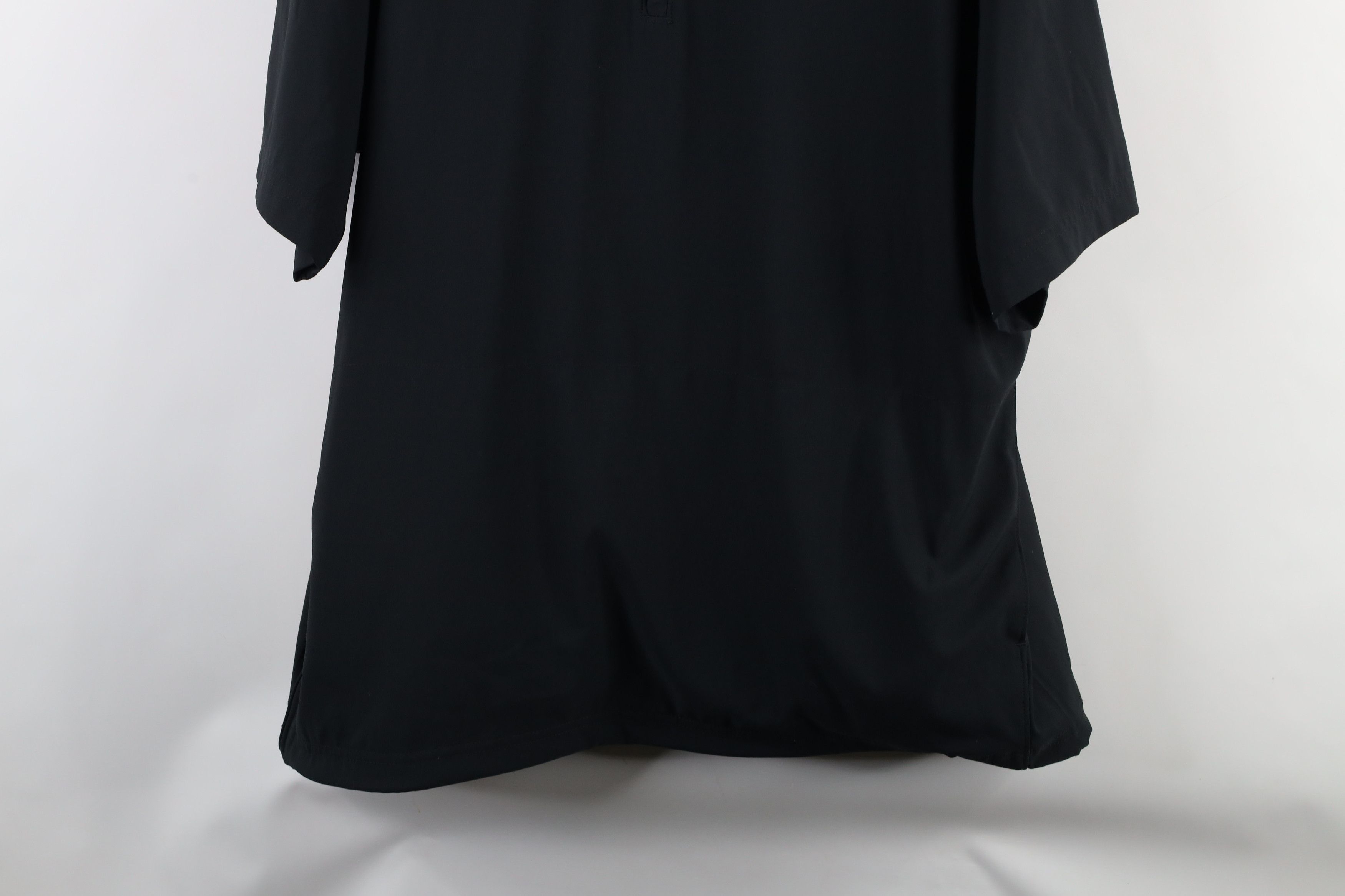 Under Armour × Vintage Under Armour Short Sleeve Half Zip Pullover Jacket Black Size US L / EU 52-54 / 3 - 3 Thumbnail