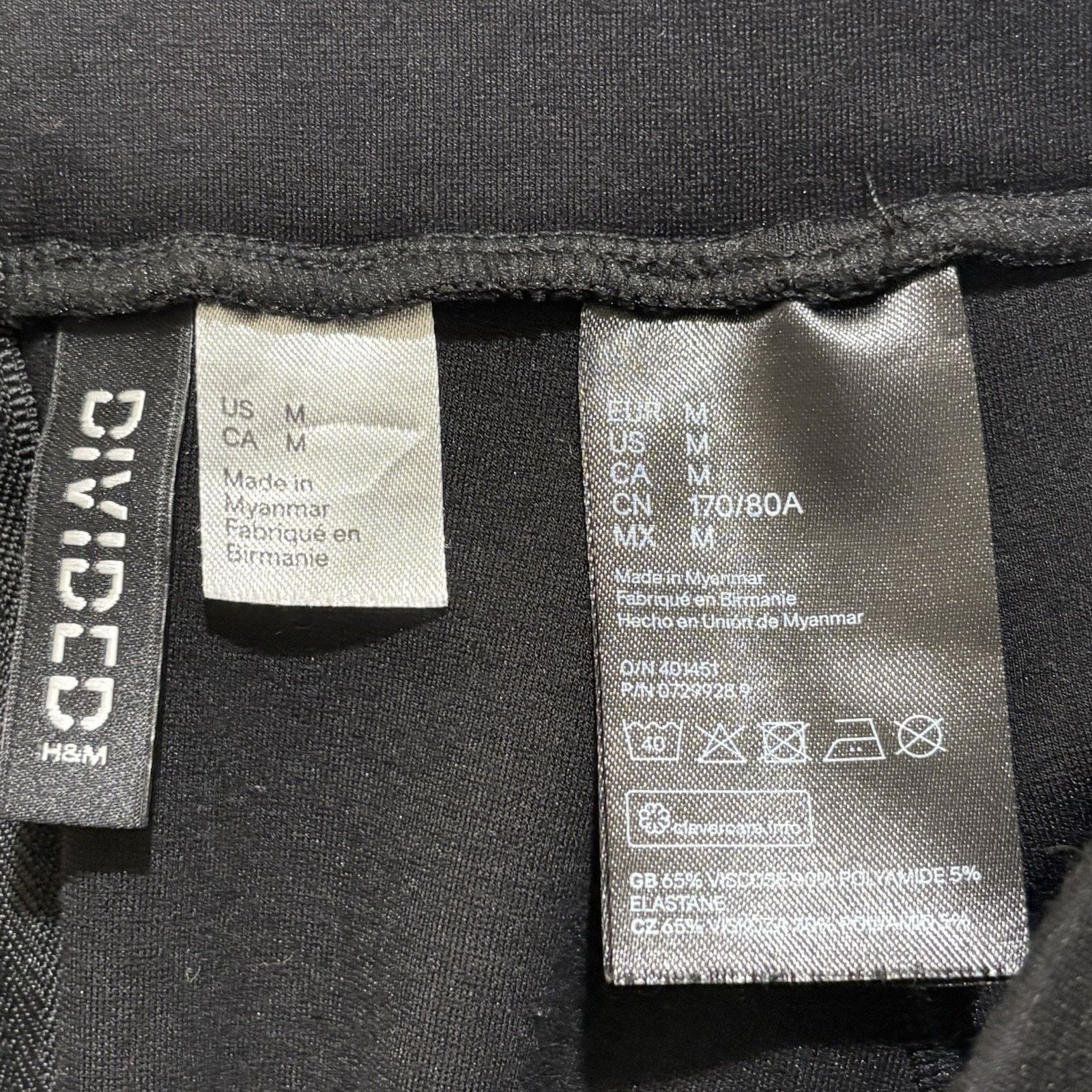 H&M H&M Medium Mini Skirt Black Lightweight Zipper Back Size 30" / US 8 / IT 44 - 5 Thumbnail