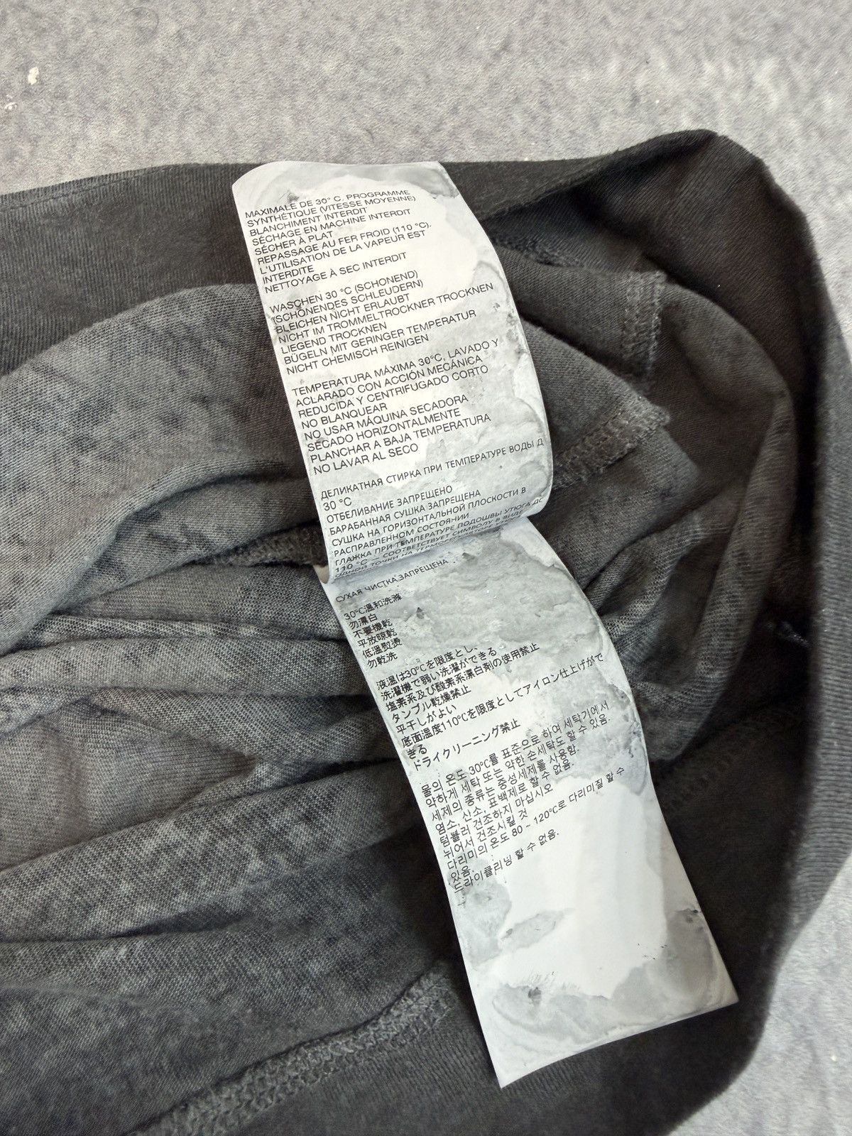 1017 ALYX 9SM 1017 ALYX 9SM Translucent Graphic T-shirt Grey Size US XL / EU 56 / 4 - 9 Thumbnail