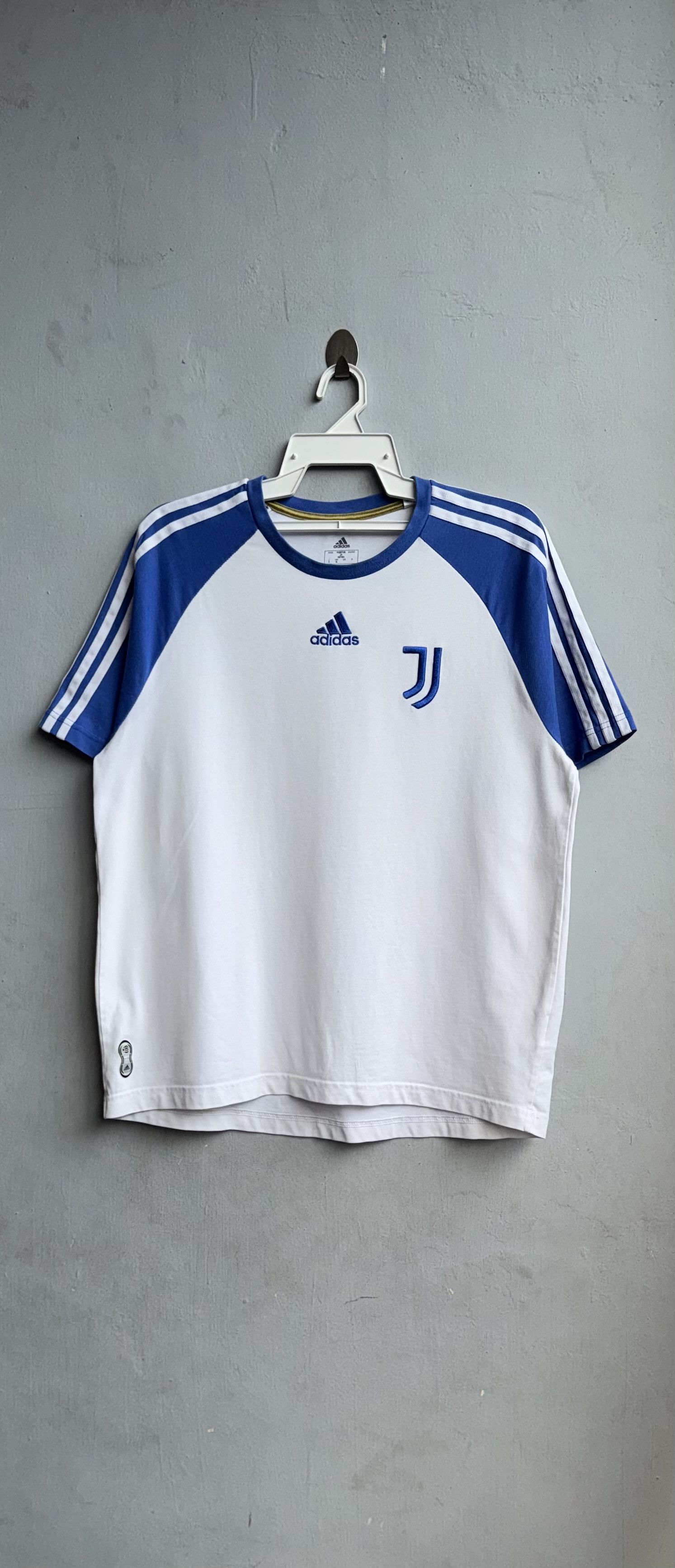 Adidas Juventus Adidas Teamgiest Crew Shirt Size US L / EU 52-54 / 3 - 2 Thumbnail