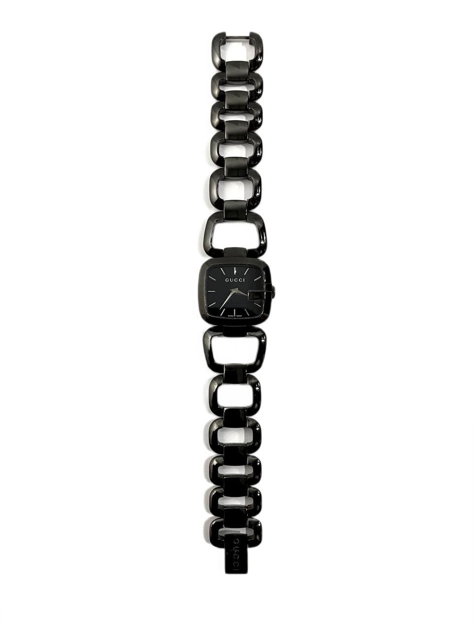 Gucci GG 125 Series Logo Steel Bracelet Black Wrist Watch
