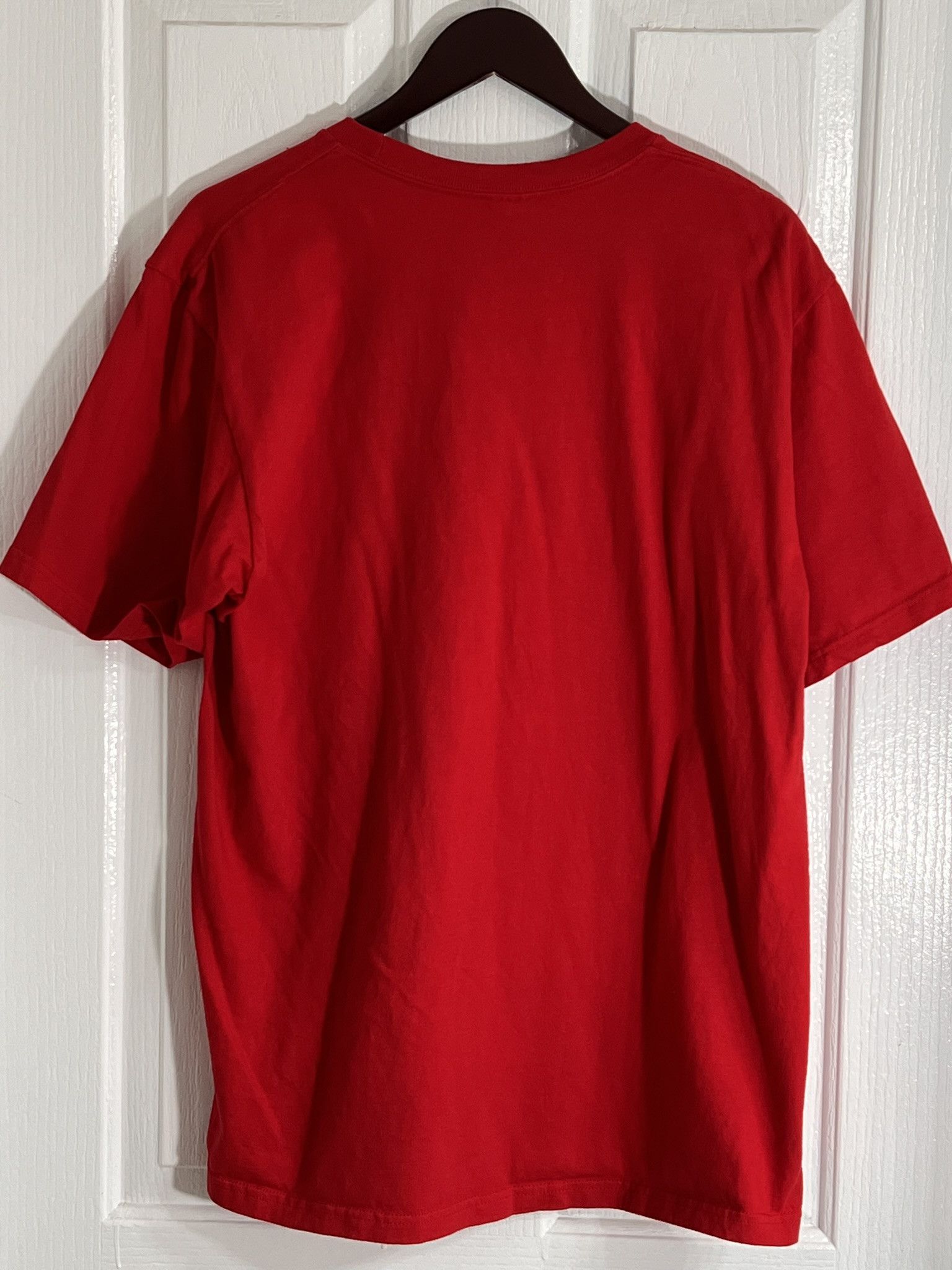 Supreme SUPREME x KAWS Chalk Logo Tee Shirt Red Large SS21 Size US L / EU 52-54 / 3 - 4 Thumbnail