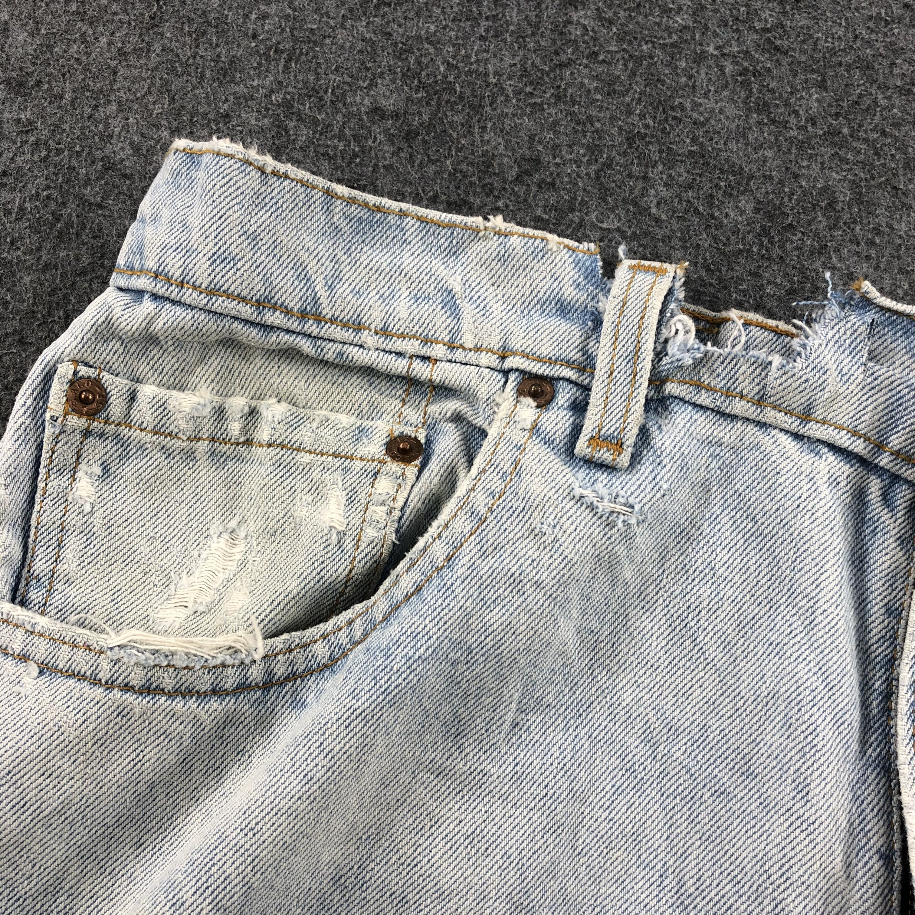 Levi's × Vintage Vintage 90s Light Wash Levis 560 Jeans-JM1709 Size US 34 / EU 50 - 13 Thumbnail