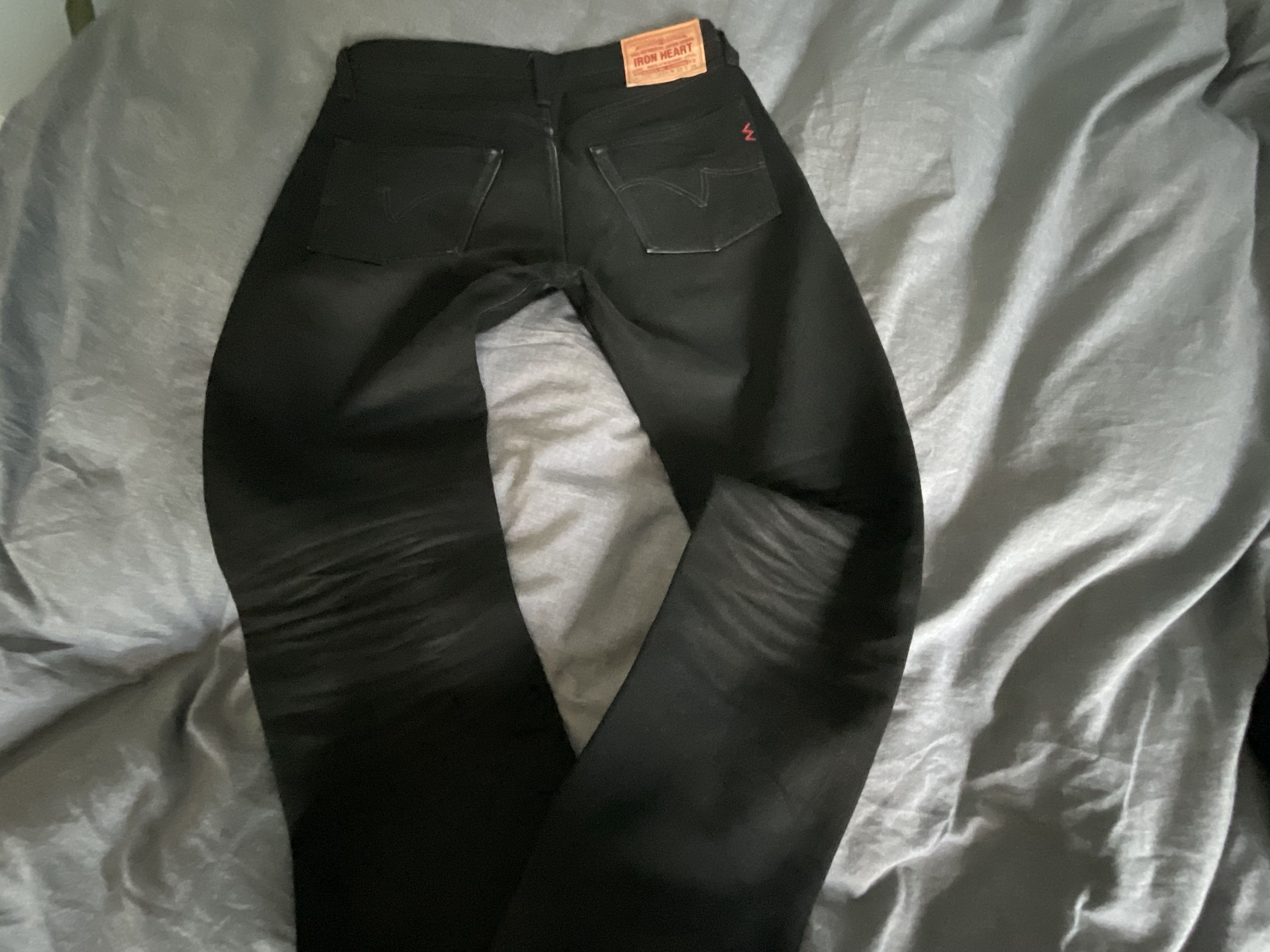 Iron Heart Iron Heart 14oz Selvedge Jeans IH 555S 142 bbBlack/Black Size US 33 - 4 Thumbnail