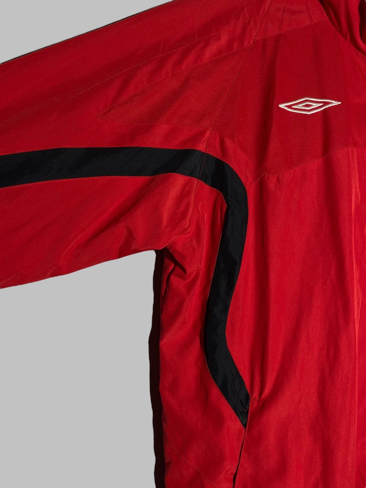 Umbro Vintage Umbro Southampton FC 2000s Full Zip Training Jacket Size US XL / EU 56 / 4 - 13 Thumbnail