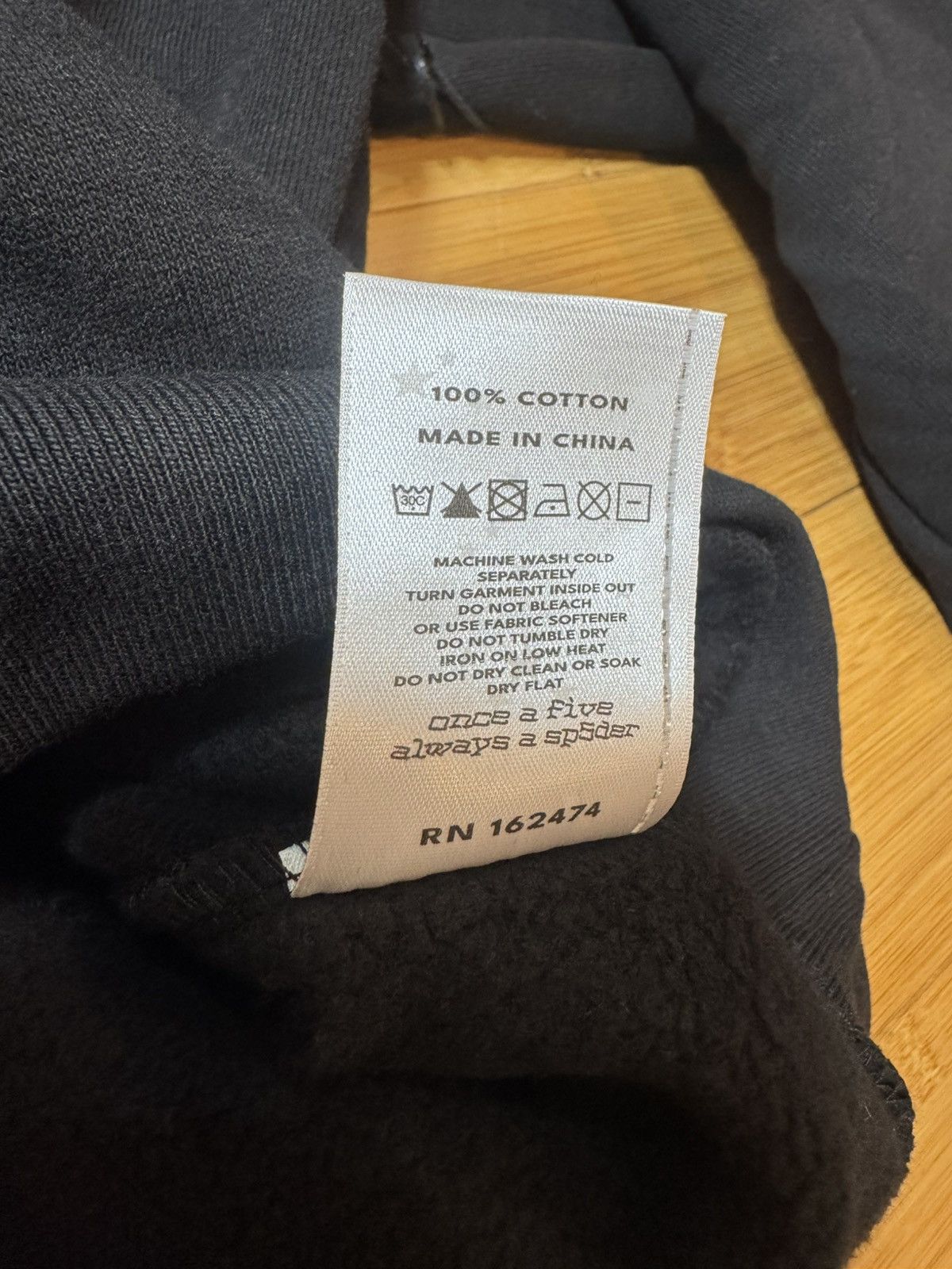 Sp5der Sp5der Reflective Beluga Hoodie Black - Size Medium Size US M / EU 48-50 / 2 - 6 Thumbnail