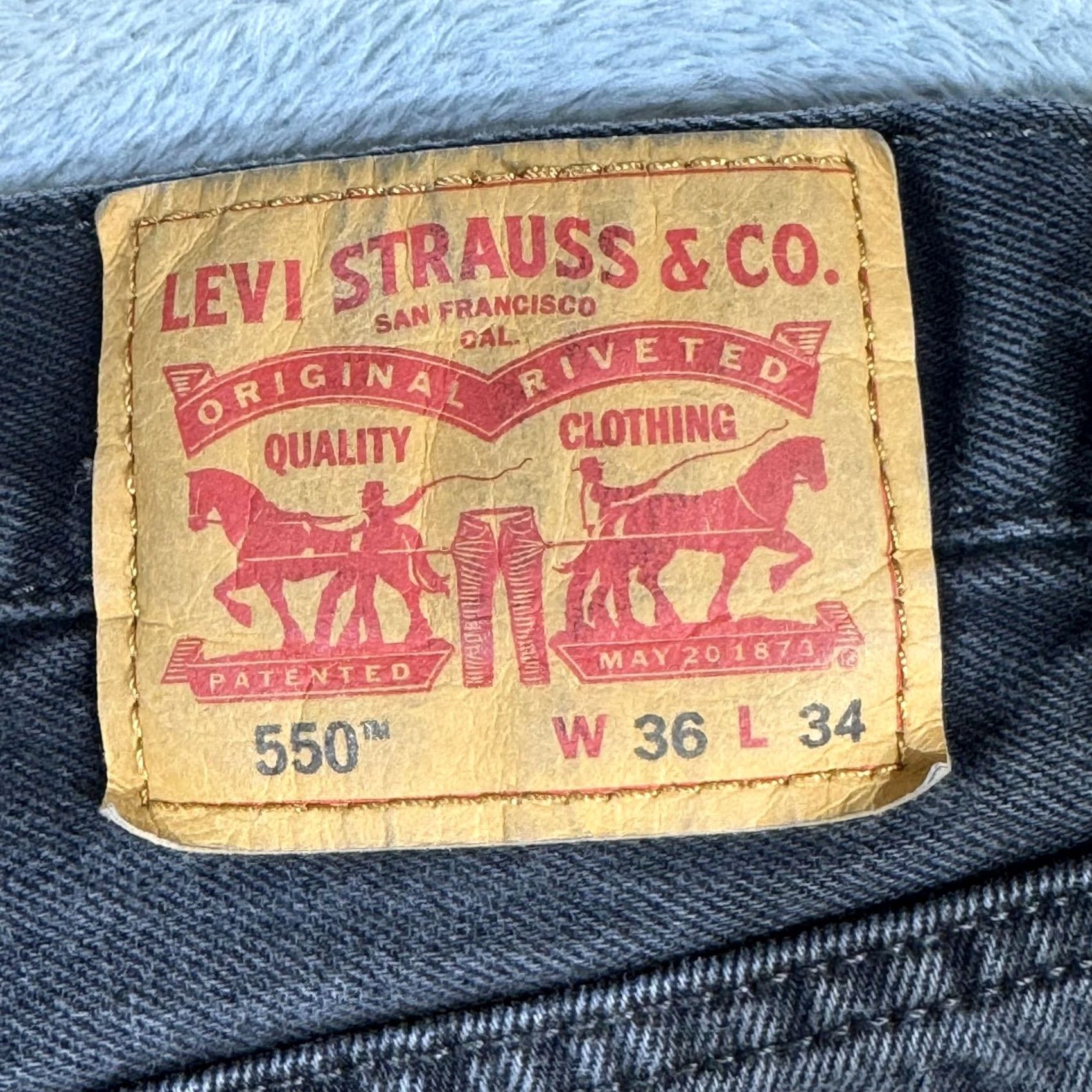 Levi's VINTAGE Levi's 550 Jeans Mens 36x34 Black Relaxed Tapered Leg Denim Pants 100% Cotton Size US 36 / EU 52 - 4 Thumbnail