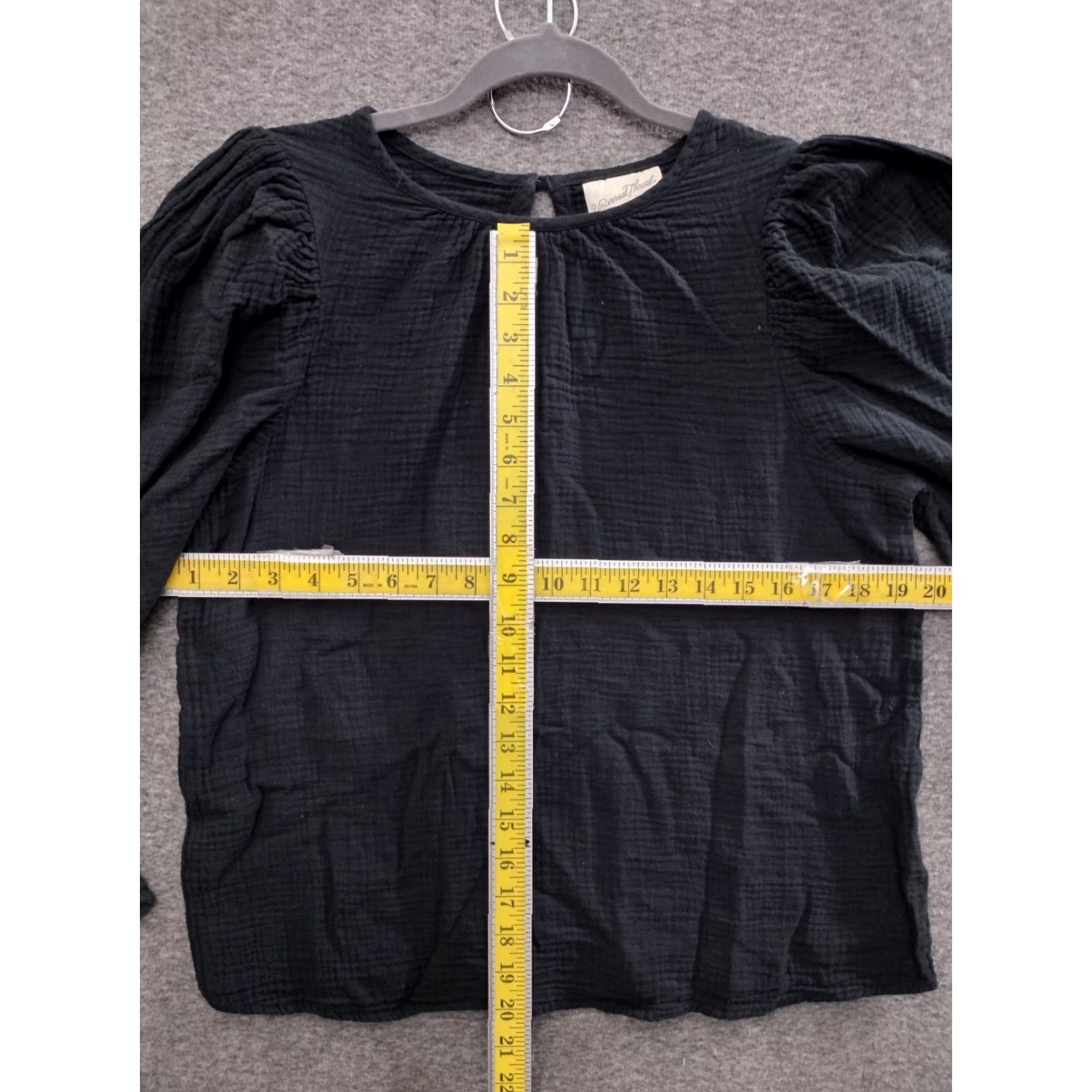 Vintage Universal Thread Black Crepe Puff Sleeve Blouse Size S Size S / US 4 / IT 40 - 4 Thumbnail