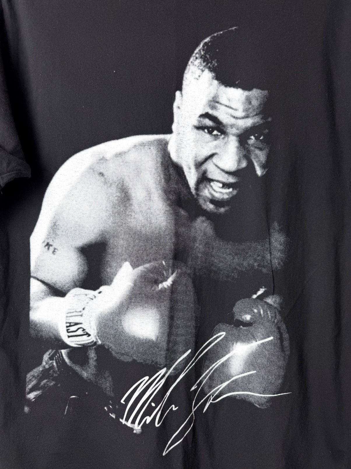Vintage Vintage Mike Tyson Boxing T Shirt Art Faceprint Streetwear Size US M / EU 48-50 / 2 - 2 Thumbnail