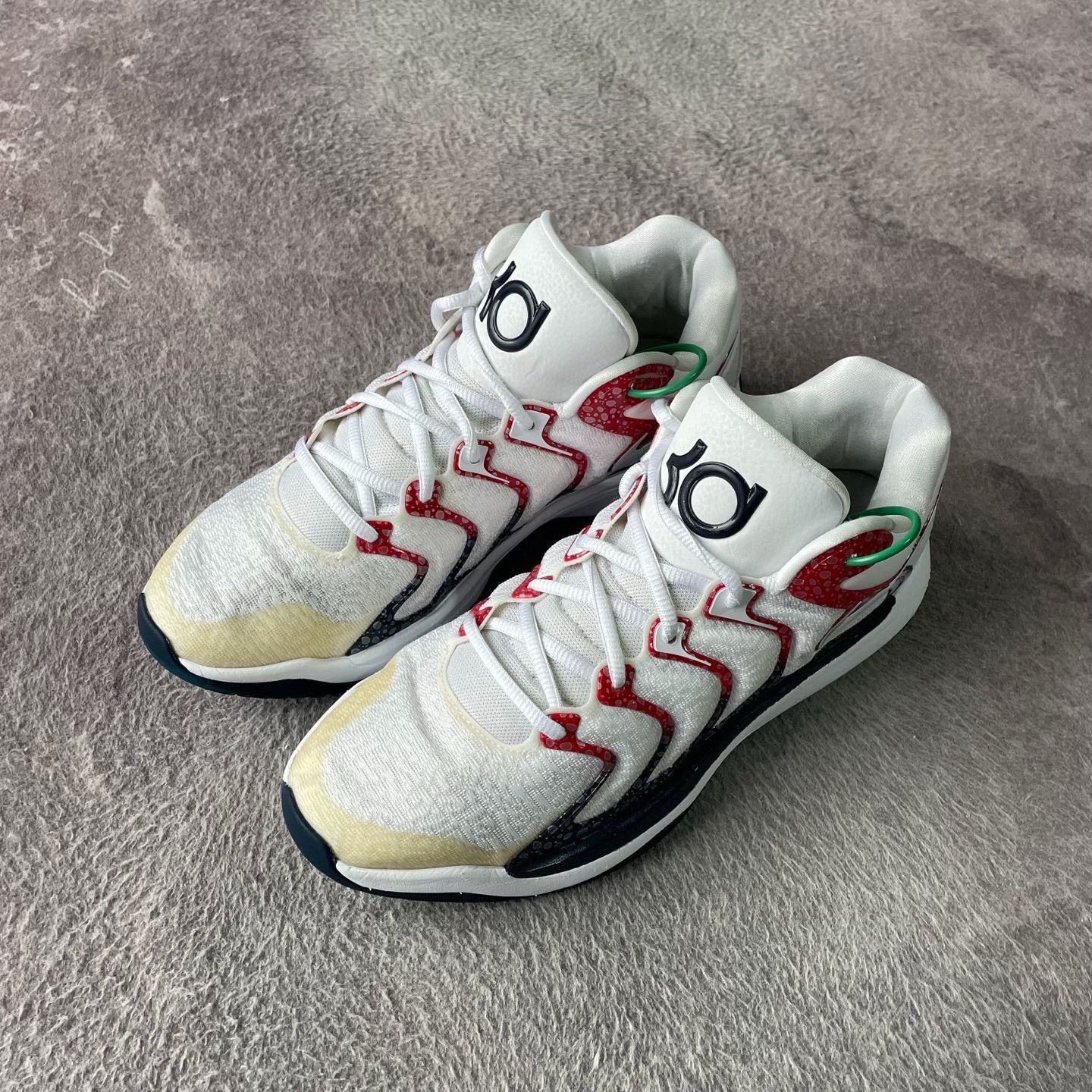 Nike Nike White Lowtop Sneakers 44 Men Size US 10.5 / EU 43-44 - 1 Thumbnail