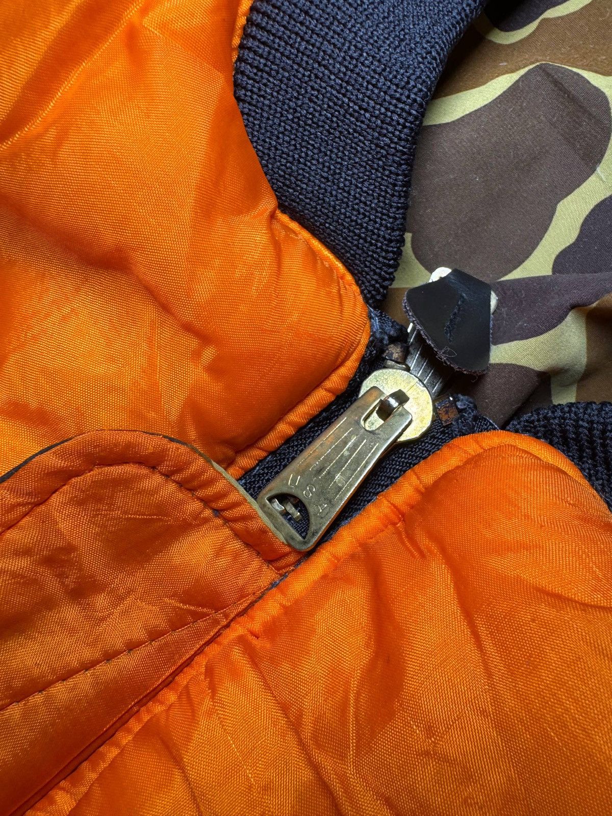 Other Men's Vintage Reversible MA-1 Vest Duck Camo & Orange Size US L / EU 52-54 / 3 - 14 Thumbnail
