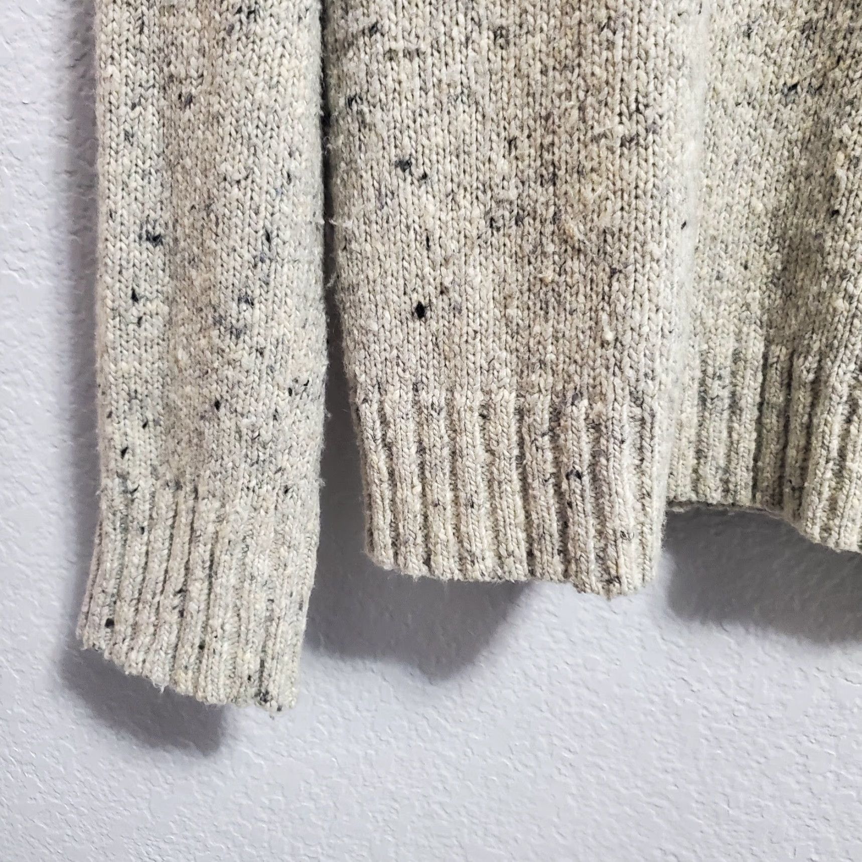 Banana Republic Banana Republic Men S Speckled Knit Sweater Gray Wool Blend Wooden Toggle Button Size US S / EU 44-46 / 1 - 5 Thumbnail