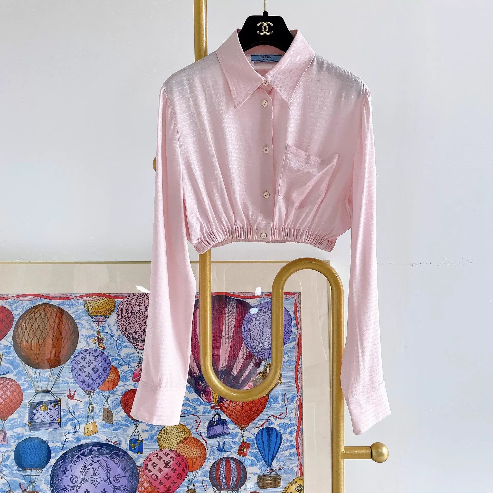 Prada Prada Pink Full Logo Top 40 Size S / US 4 / IT 40 - 1 Thumbnail