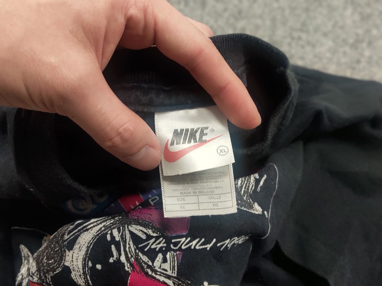 Nike Vintage 1996 Nike Quelle Ironman Europe Finisher Tee T-Shirt Size US XL / EU 56 / 4 - 10 Thumbnail