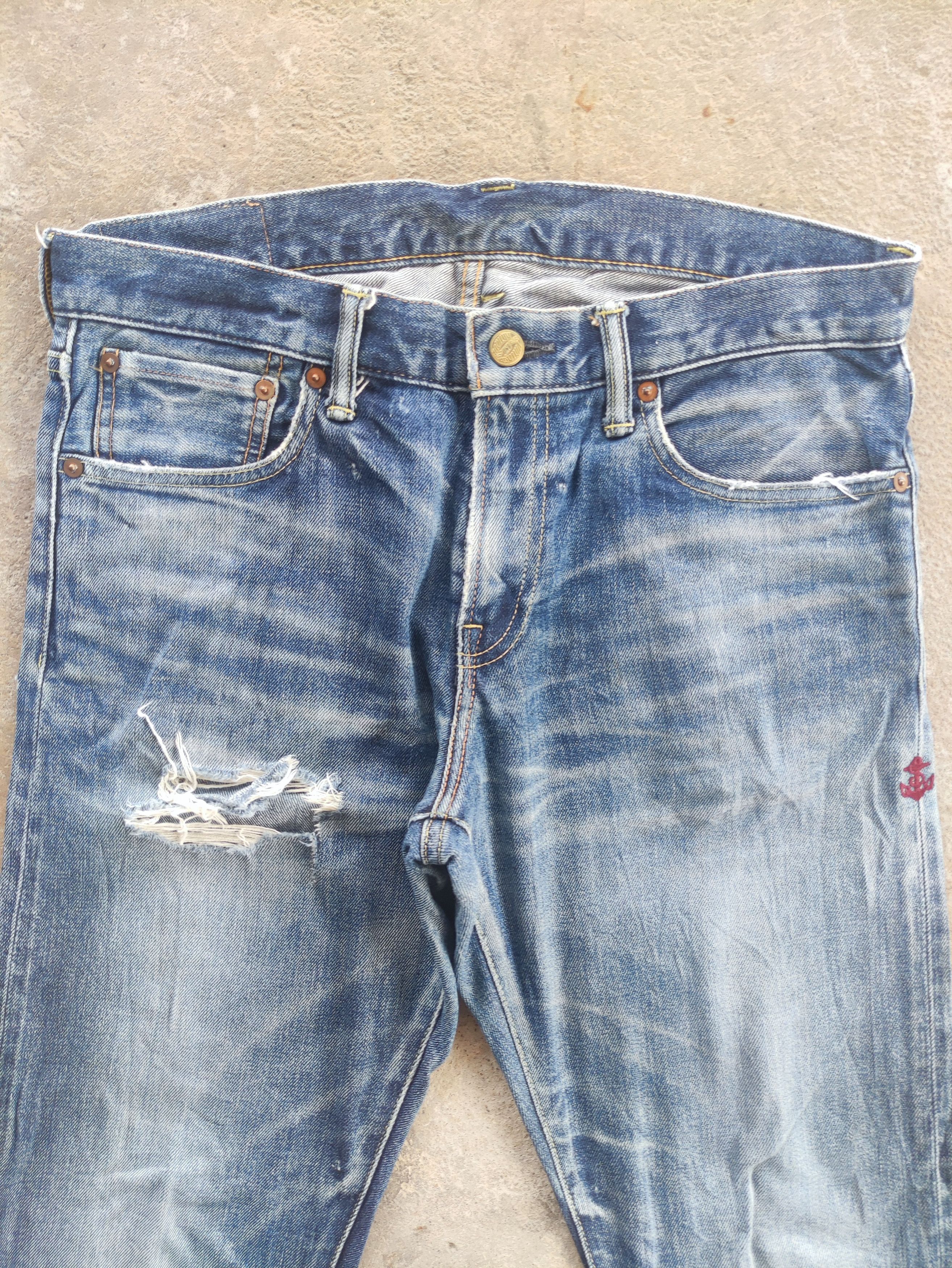 Japanese Brand Vintage Japanese Brand Faded Distressed Denim Pants Size US 32 / EU 48 - 3 Thumbnail