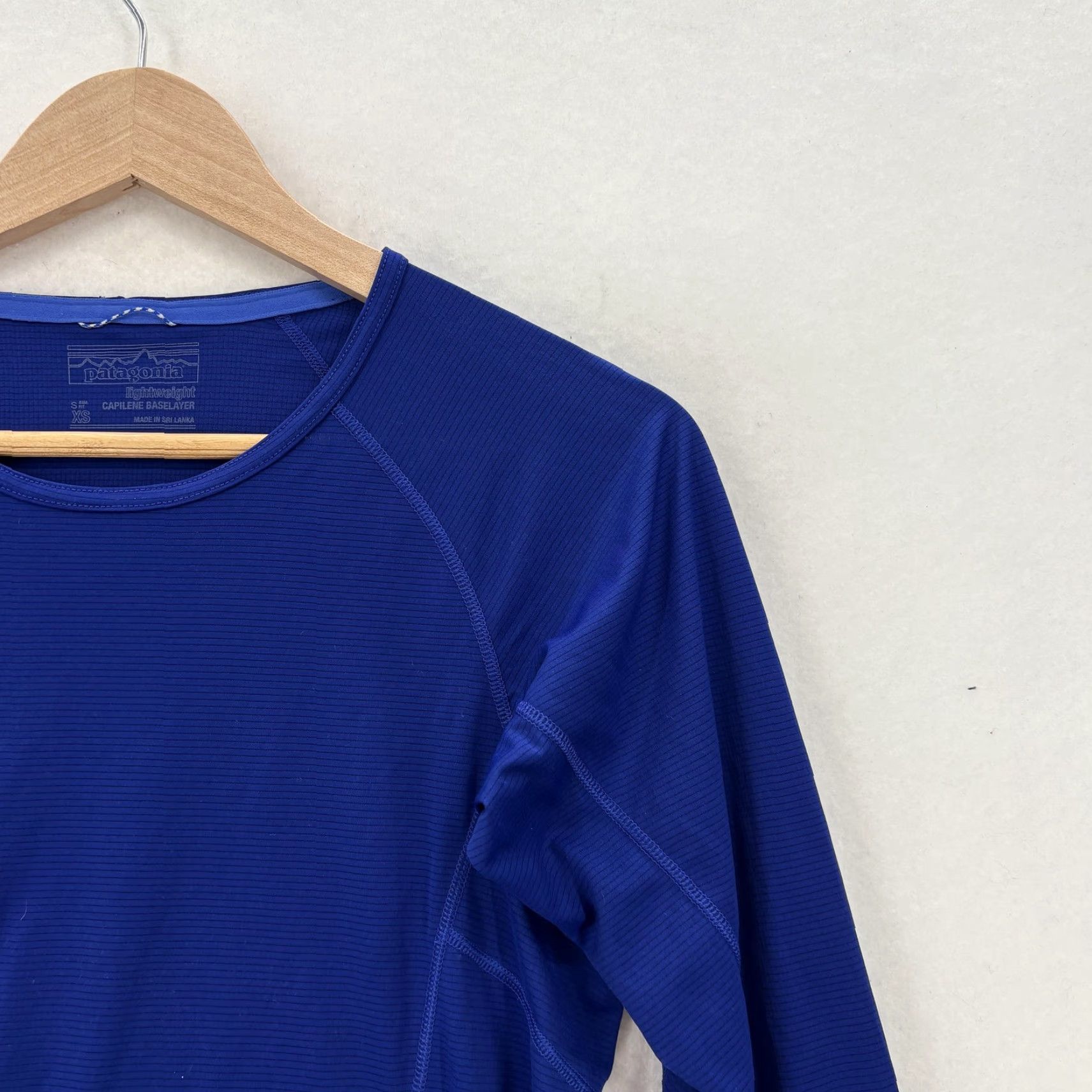 Patagonia Patagonia Capilene Lightweight Shirt Womens XS Blue Long Sleeve Baselayer Top Size XS / US 0-2 / IT 36-38 - 2 Thumbnail