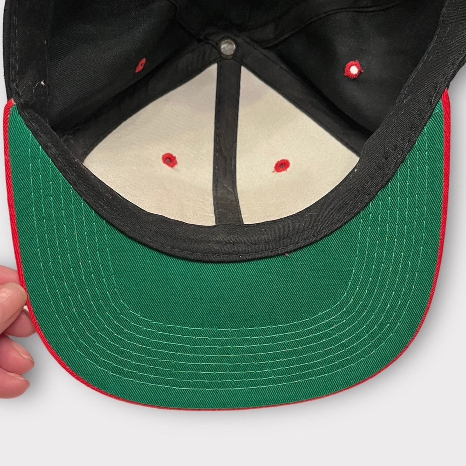 Other VINTAGE NBA Chicago Bulls Three-Peat World Championship hat Size ONE SIZE - 6 Thumbnail