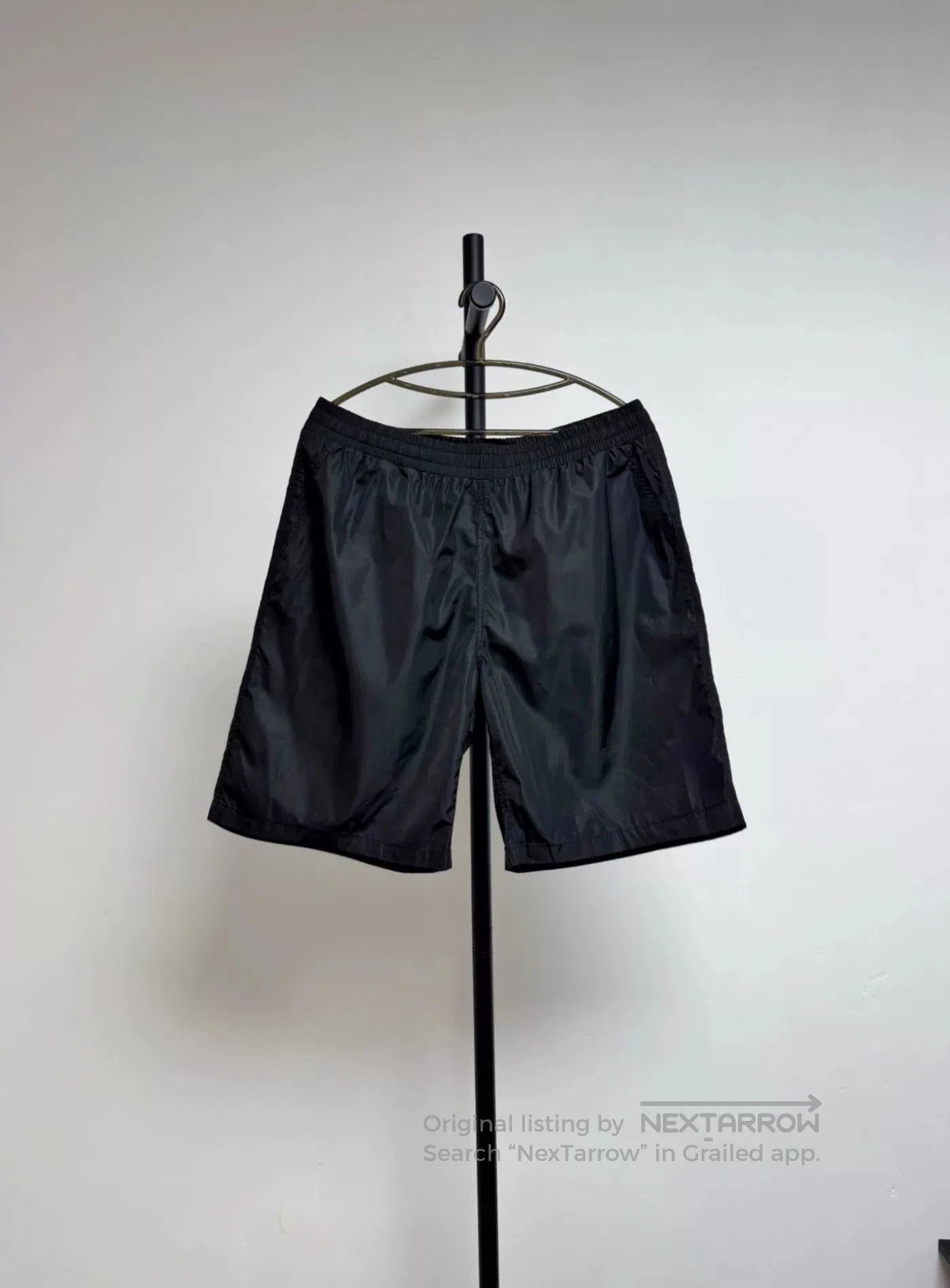 Louis Vuitton Lv Black Casual Shorts. Size US 26 / EU 42 - 1 Thumbnail