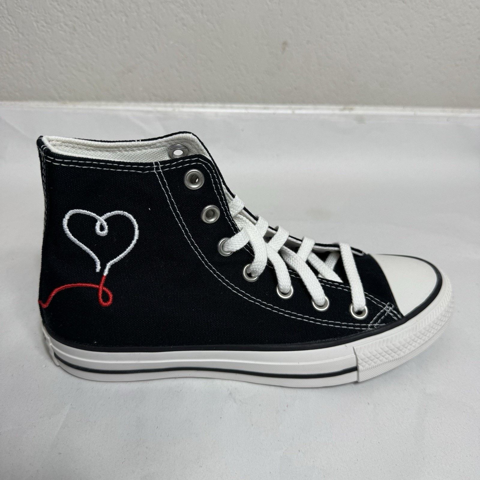 Converse Converse Chuck Taylor ‘Made with Love’ High Top Sneakers 7 Size US 7 / IT 37 - 2 Thumbnail