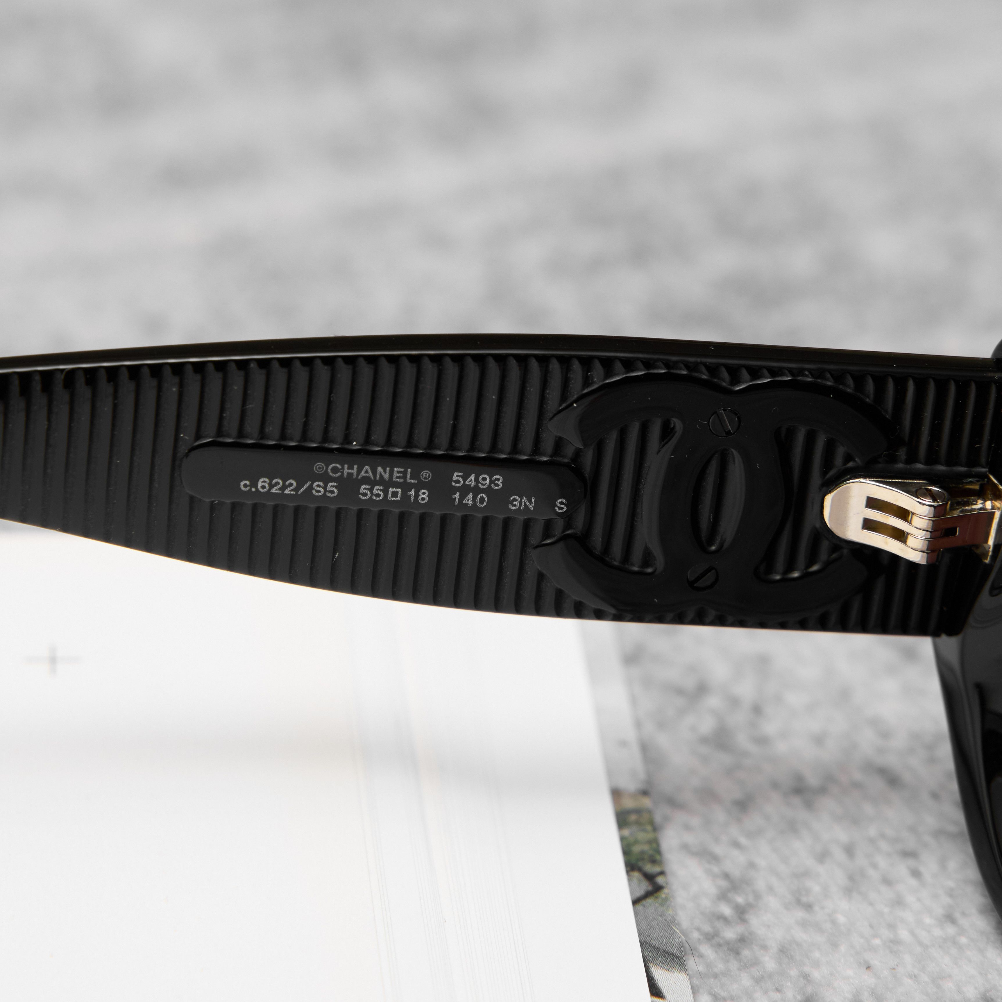 CHANEL 0CH5493 C622S5 Sunglasses