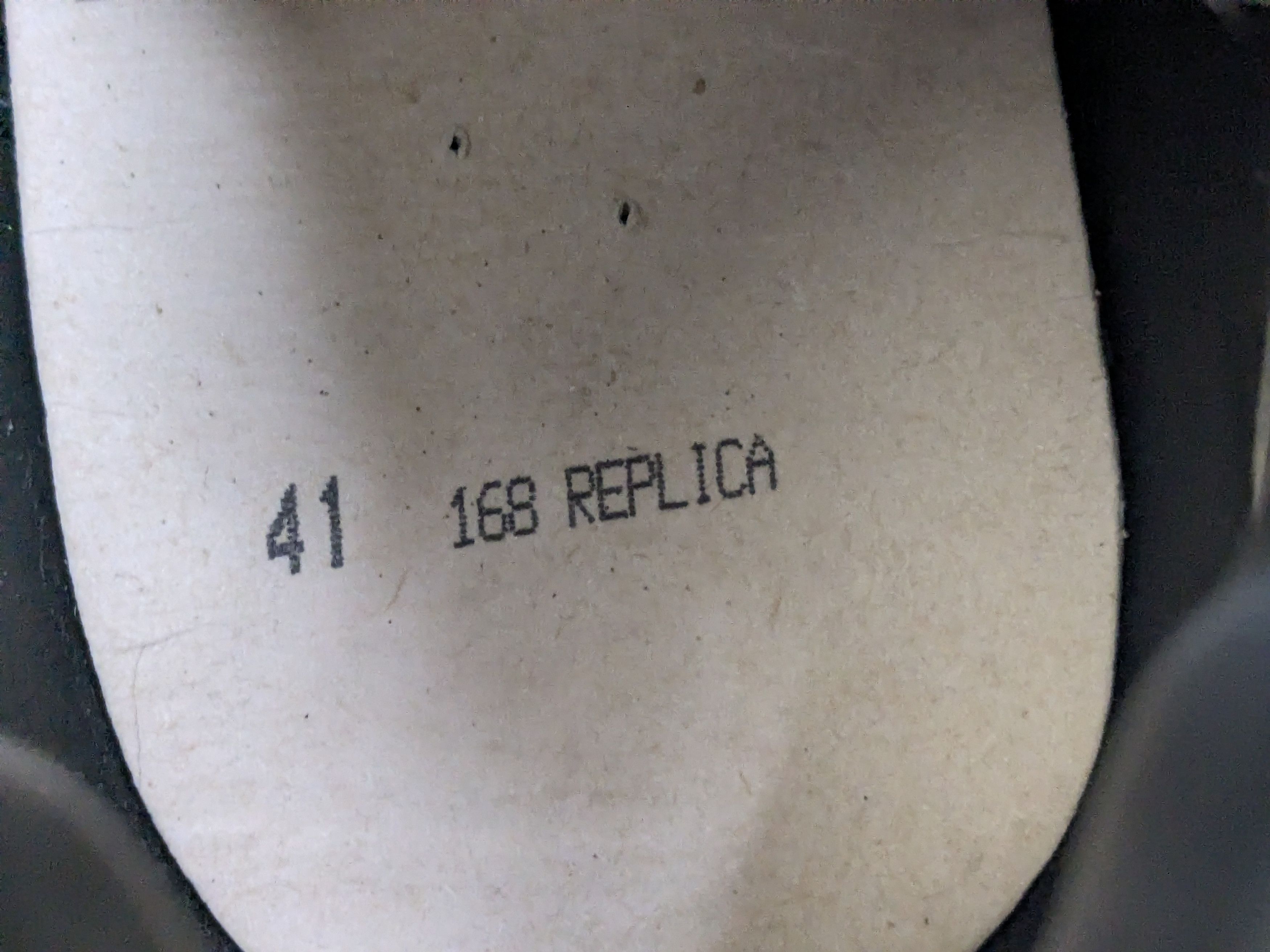 Maison Margiela Maison Margiela Replica GAT Black 8 41 Low Tops Size US 8 / EU 41 - 11 Thumbnail