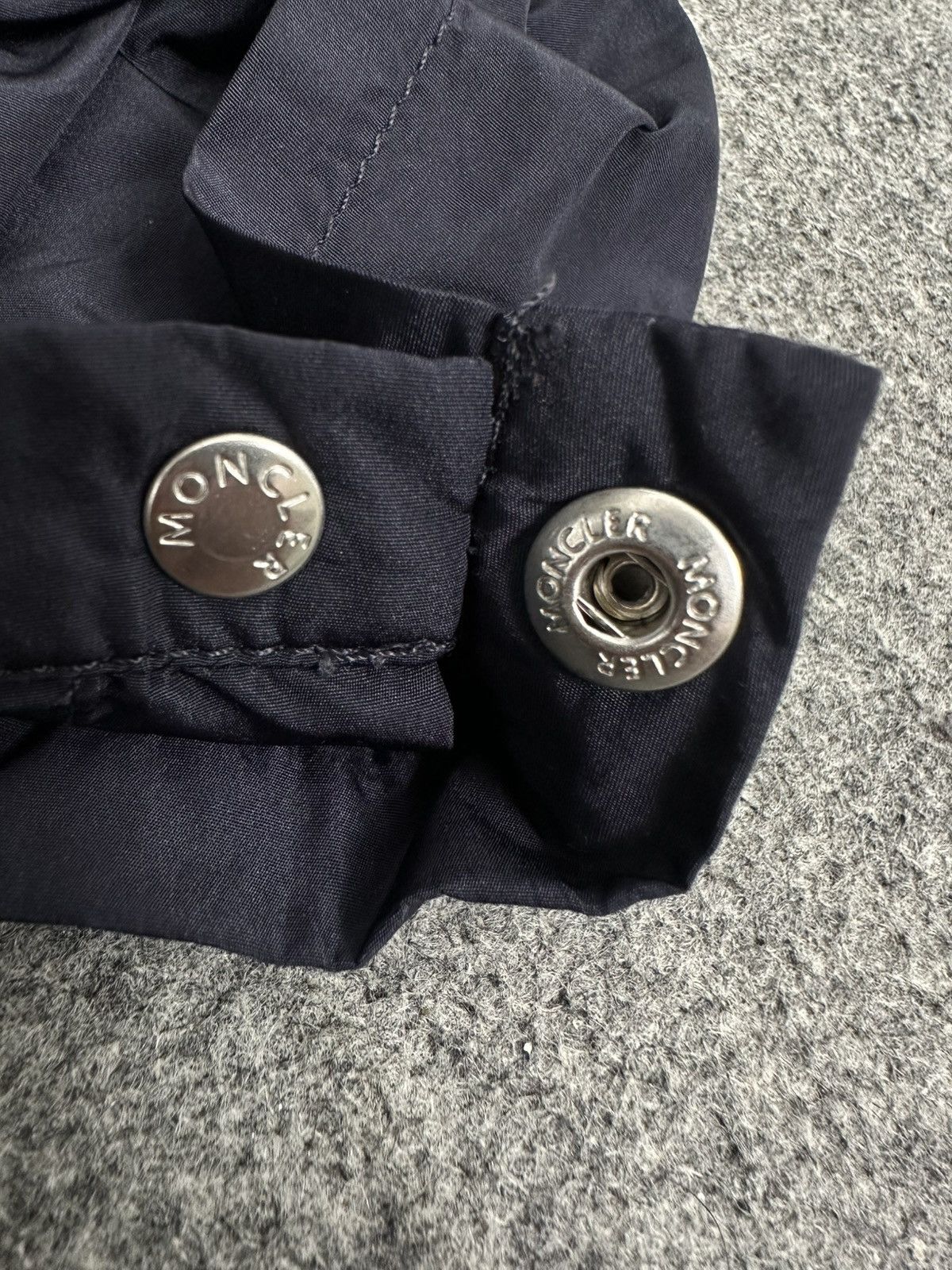 Moncler Moncler - Odda Giubbotto Blouson Zip-Up Light Jacket - Navy Size M / US 6-8 / IT 42-44 - 12 Thumbnail