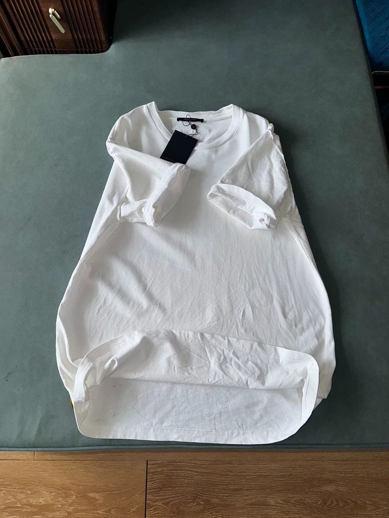 Louis Vuitton Louis Vuitton Back slogan instructions plain white short sl Size US XXL / EU 58 / 5 - 4 Thumbnail