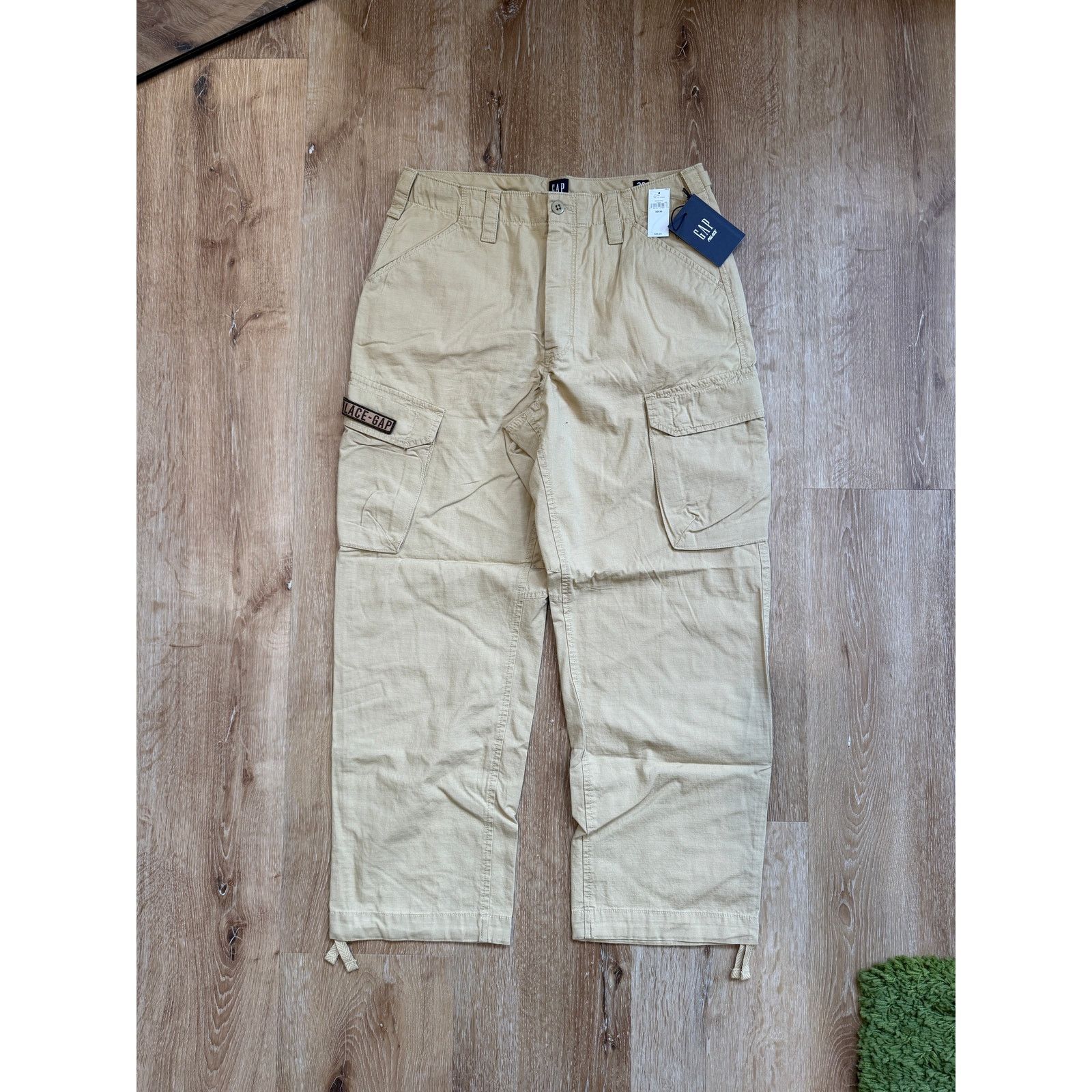 Gap Palace x Gap Cargo Pants Khaki W34 L30 NWT W30 L30 Size US 30 / EU 46 - 1 Thumbnail