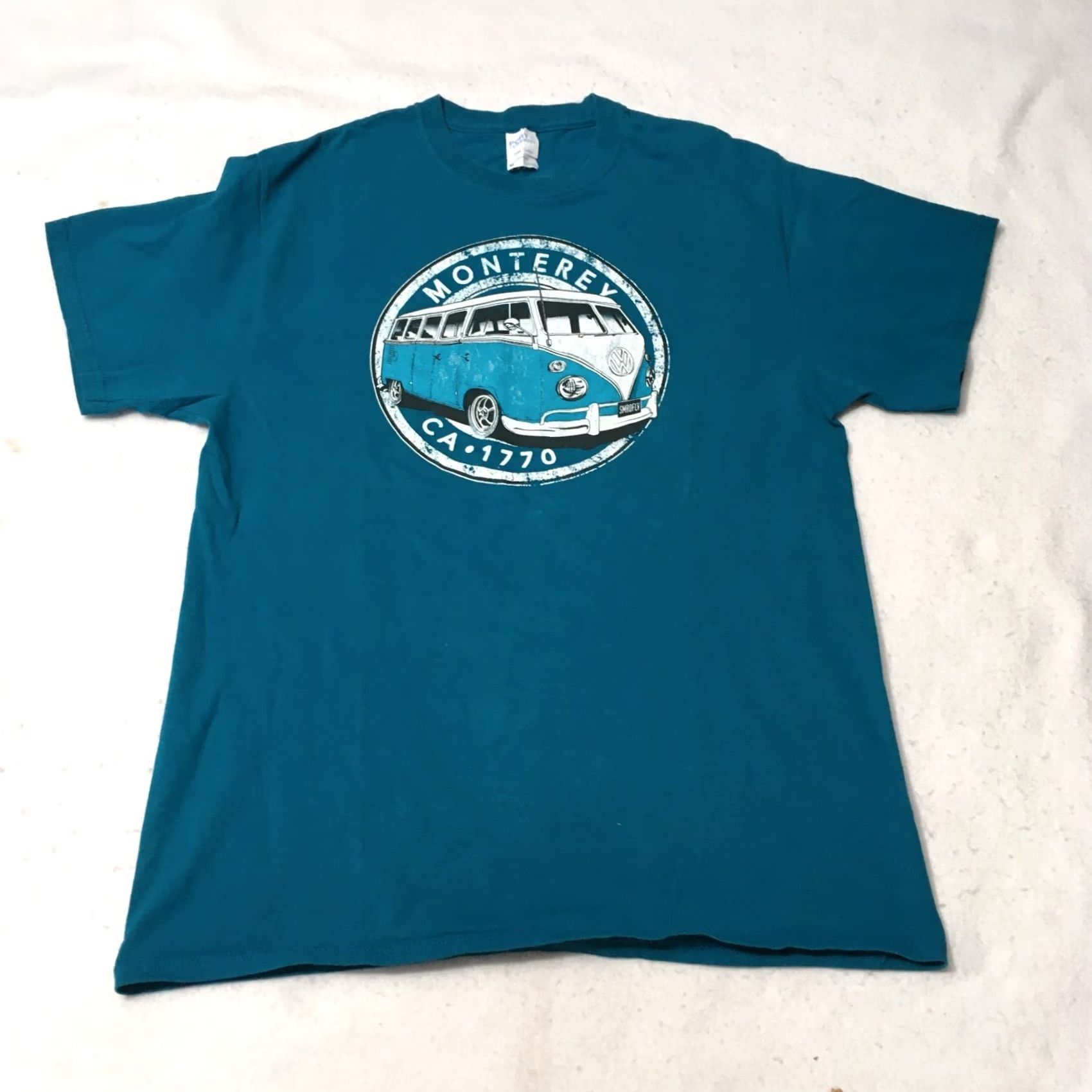 Vintage Nike Shirt Montery Beach CA VW Bus Graphic Tee Mens M Blue Port and Company Crew Neck Shirt Size US M / EU 48-50 / 2 - 2 Thumbnail