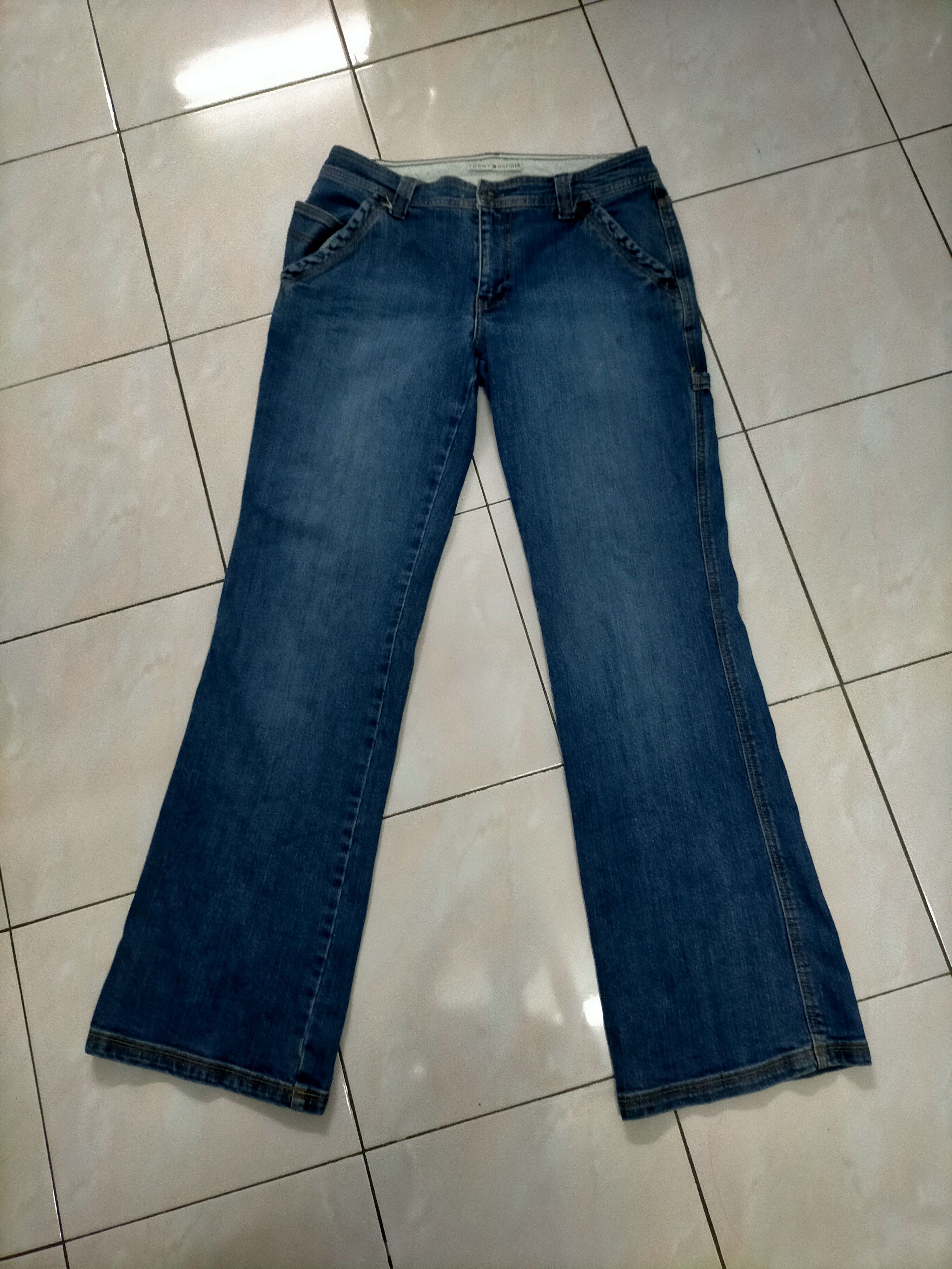 Tommy Hilfiger × Vintage Vintage Tommy Hilfiger Carpenter Flare Jeans Size US 32 / EU 48 - 3 Thumbnail