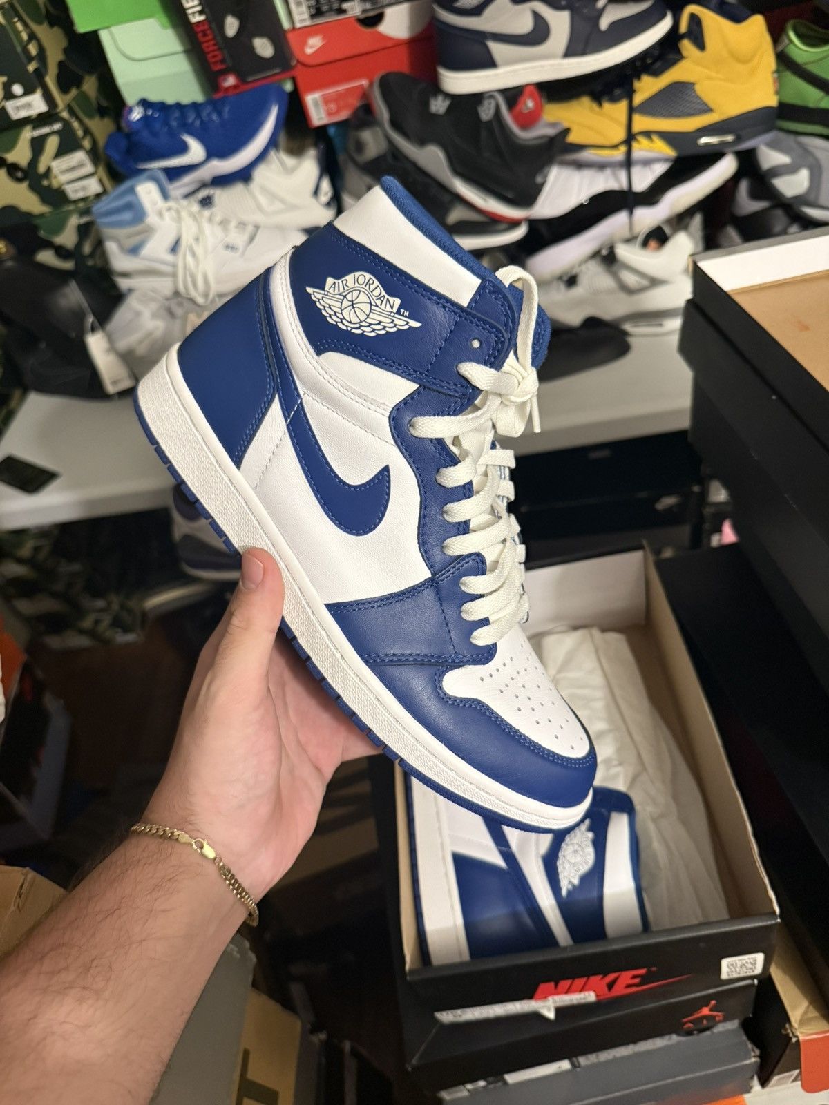 Jordan retro 1 storm blue sz 9.5