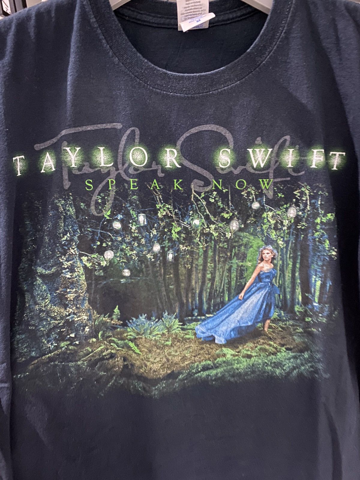 Band Tees 💸ACCEPT OFFERE💸Taylor swift speak now haunted art tshirt Size US M / EU 48-50 / 2 - 3 Thumbnail