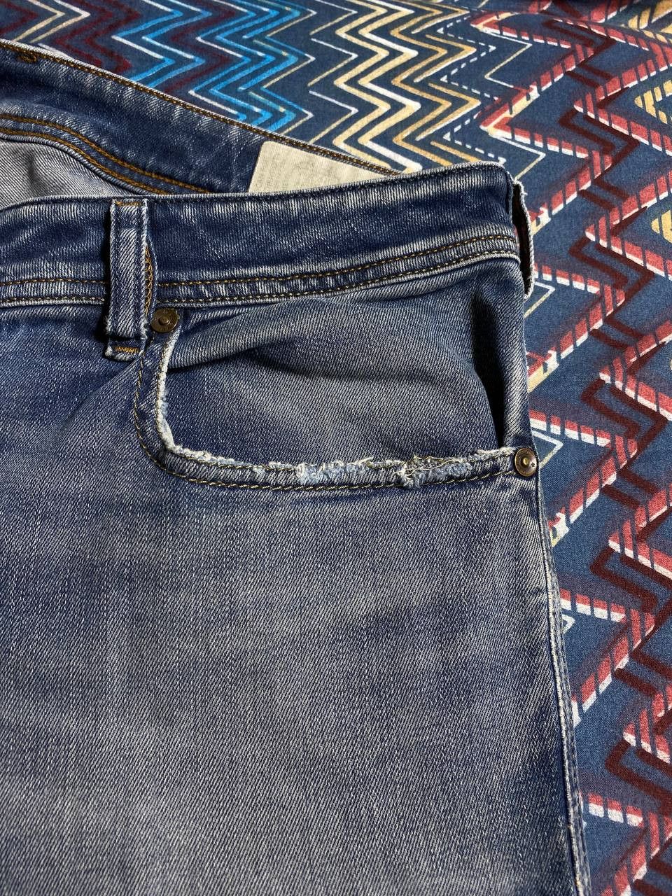 Diesel × Vintage Vintage Diesel light blue denim jeans Size US 34 / EU 50 - 9 Thumbnail