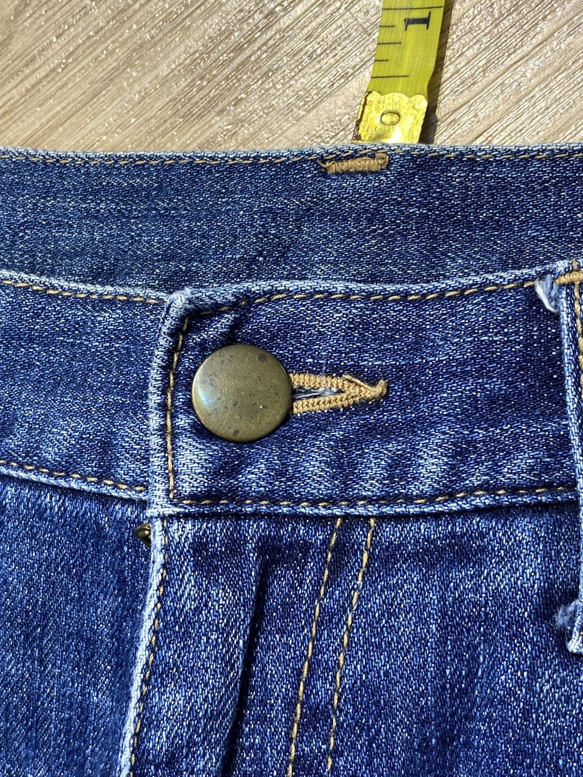 Japanese Brand Vintage Japanese Brand Buckle Back Blue Wash Style Jeans Size US 31 - 13 Thumbnail