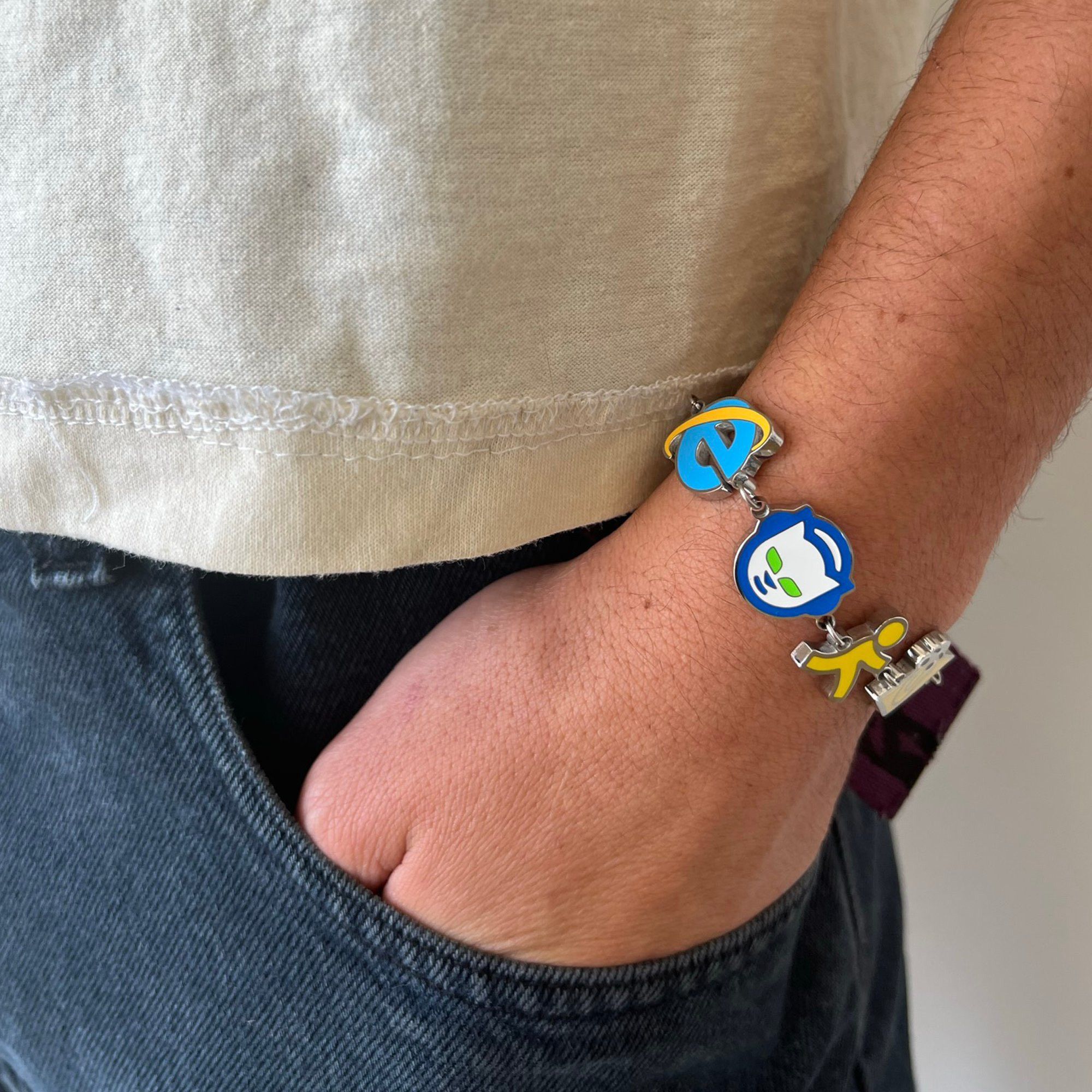 Web Surfer Bracelet \ Came Up In The Drought