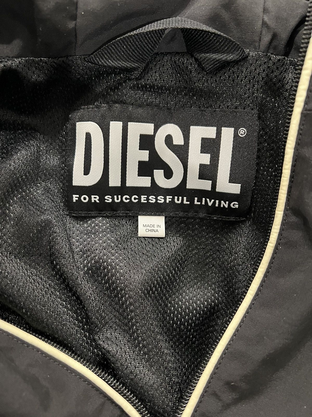 Designer × Diesel Diesel Logo Plaque Windbreaker Jacket Size US M / EU 48-50 / 2 - 5 Thumbnail