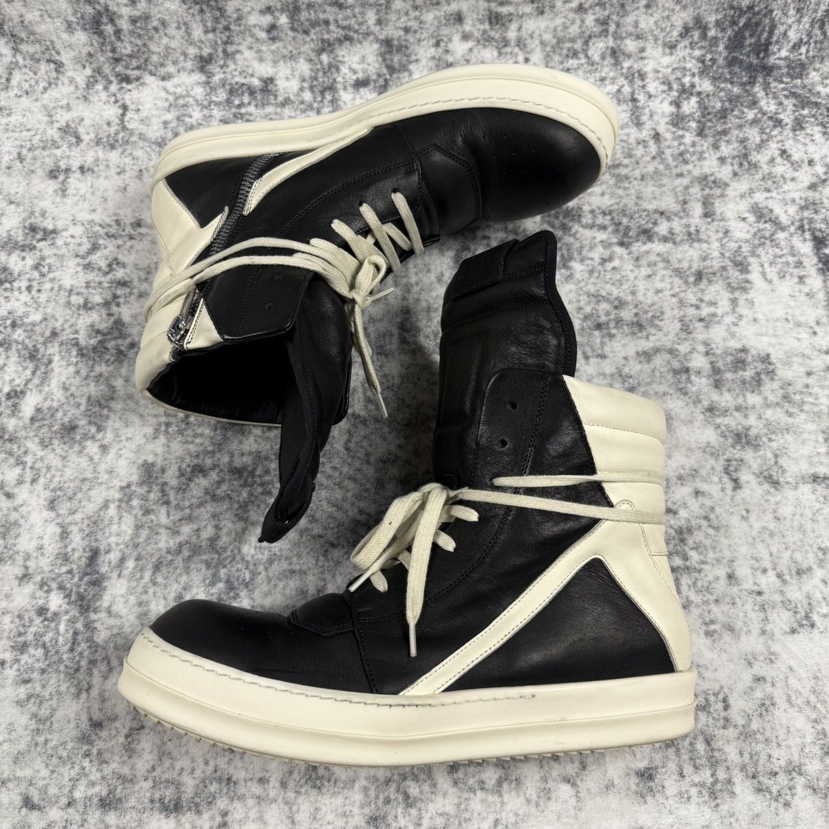 Rick Owens Rick Owens Leather ‘Black/Milk’ Geobaskets Size US 11 / EU 44 - 2 Thumbnail