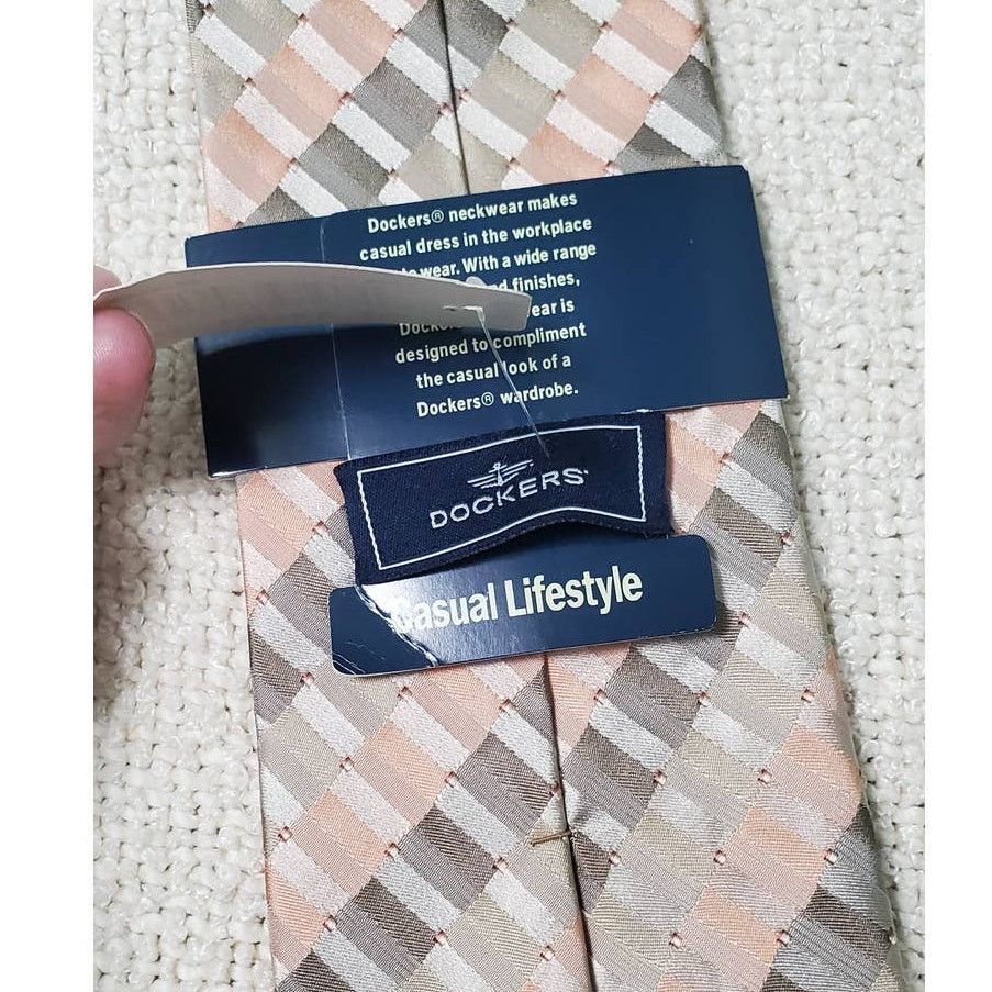Dockers Dockers Casual Lifestyle Silk Spinner Tie ~Office or Casual Size ONE SIZE - 11 Thumbnail