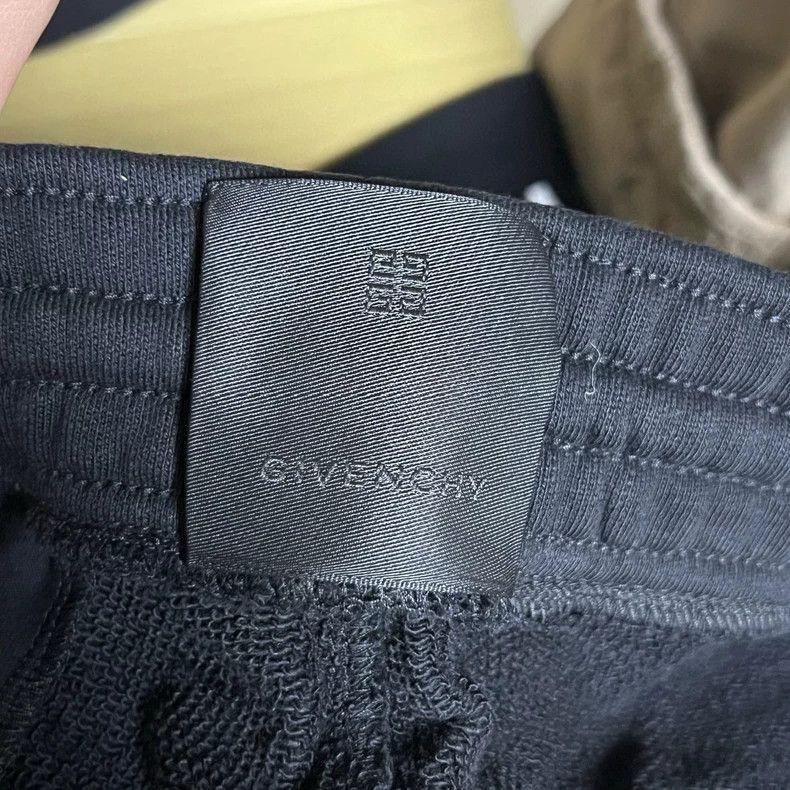 Givenchy Givenchy SizeM Men's Casual Shorts Size US 29 - 4 Thumbnail